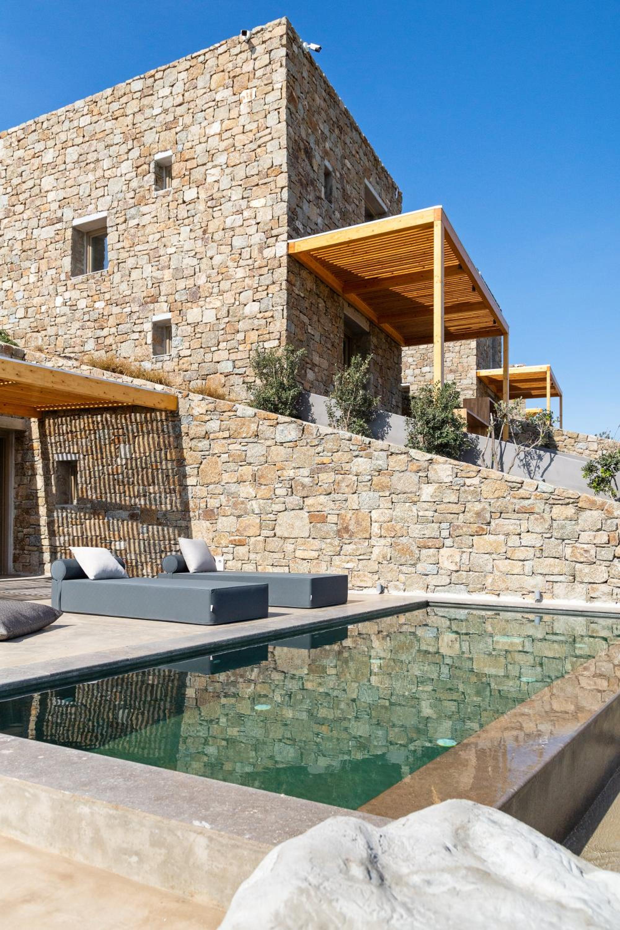 Signature Maisonette with Private Pool photo 2