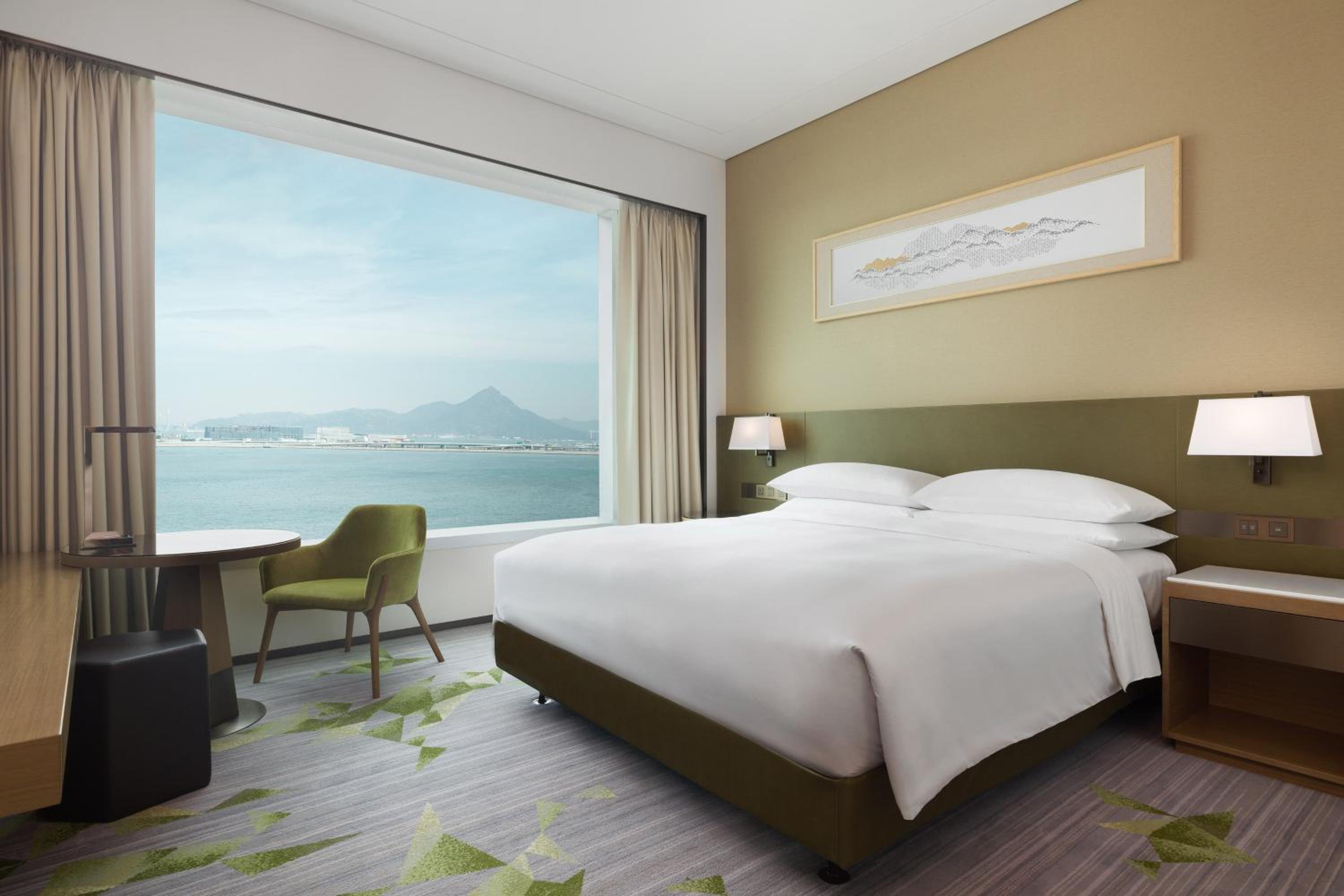 Executive Deluxe Ocean View King Room