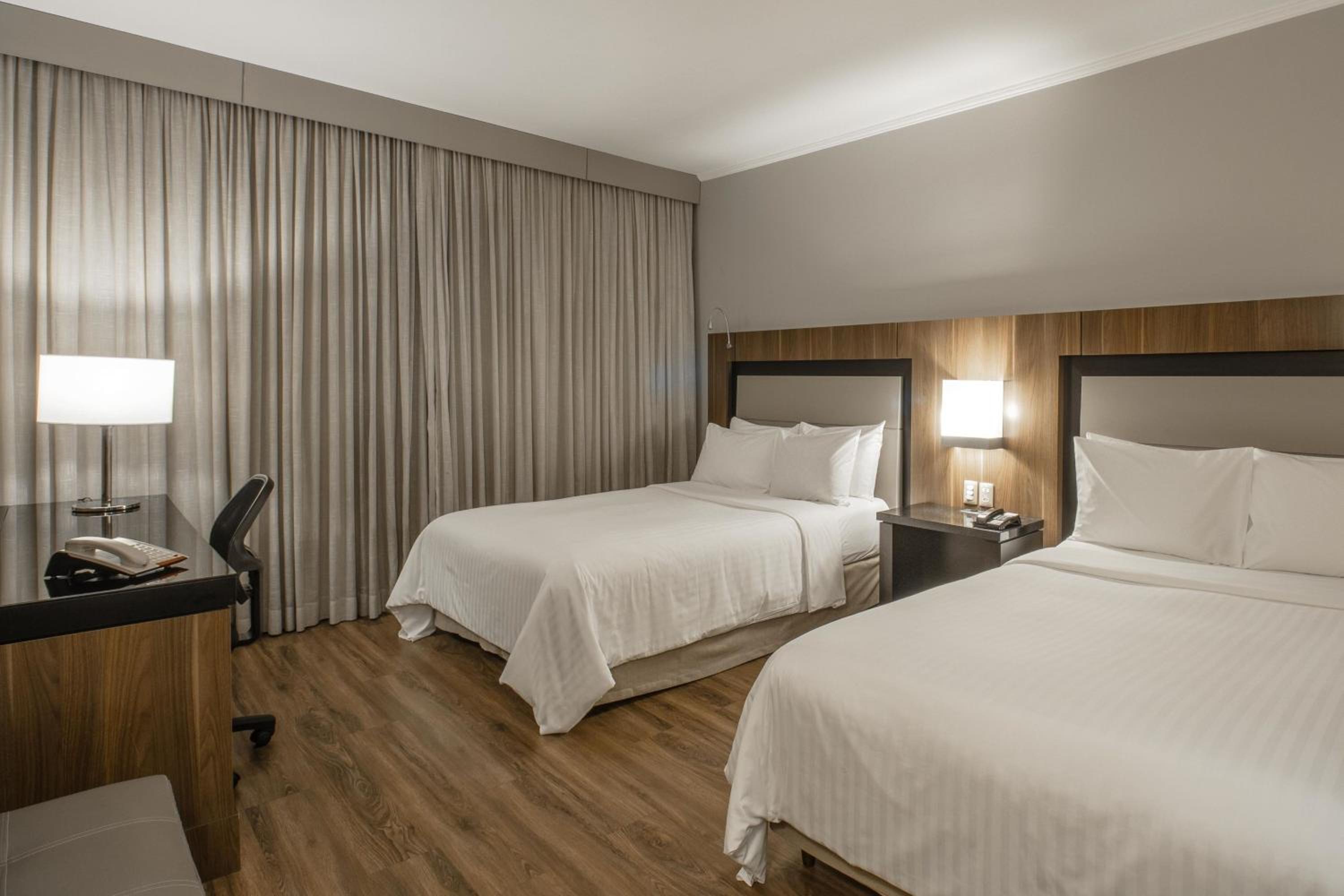 Executive Guest Room with Lounge Access