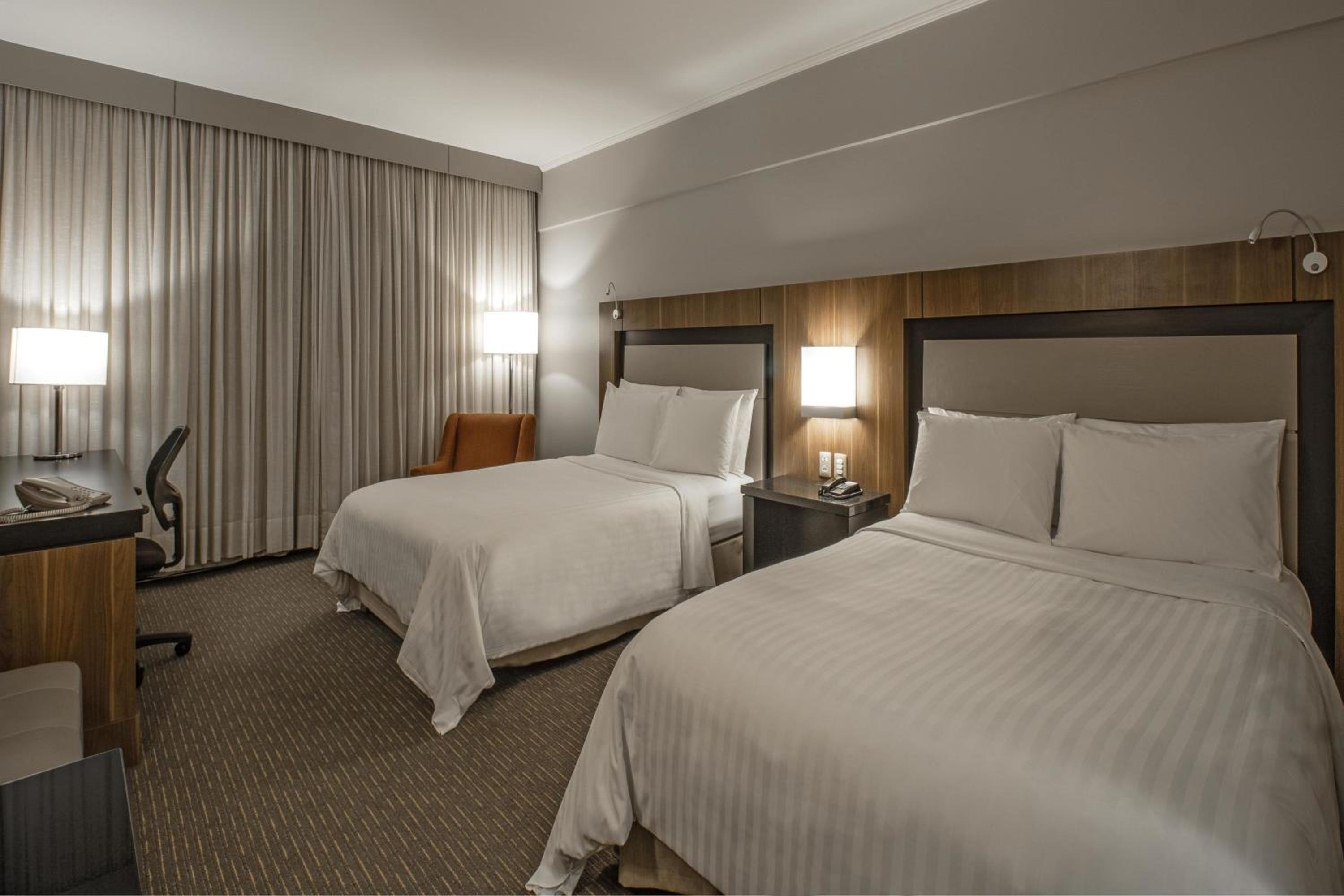Deluxe Double Room with Two Double Beds - Photo 2