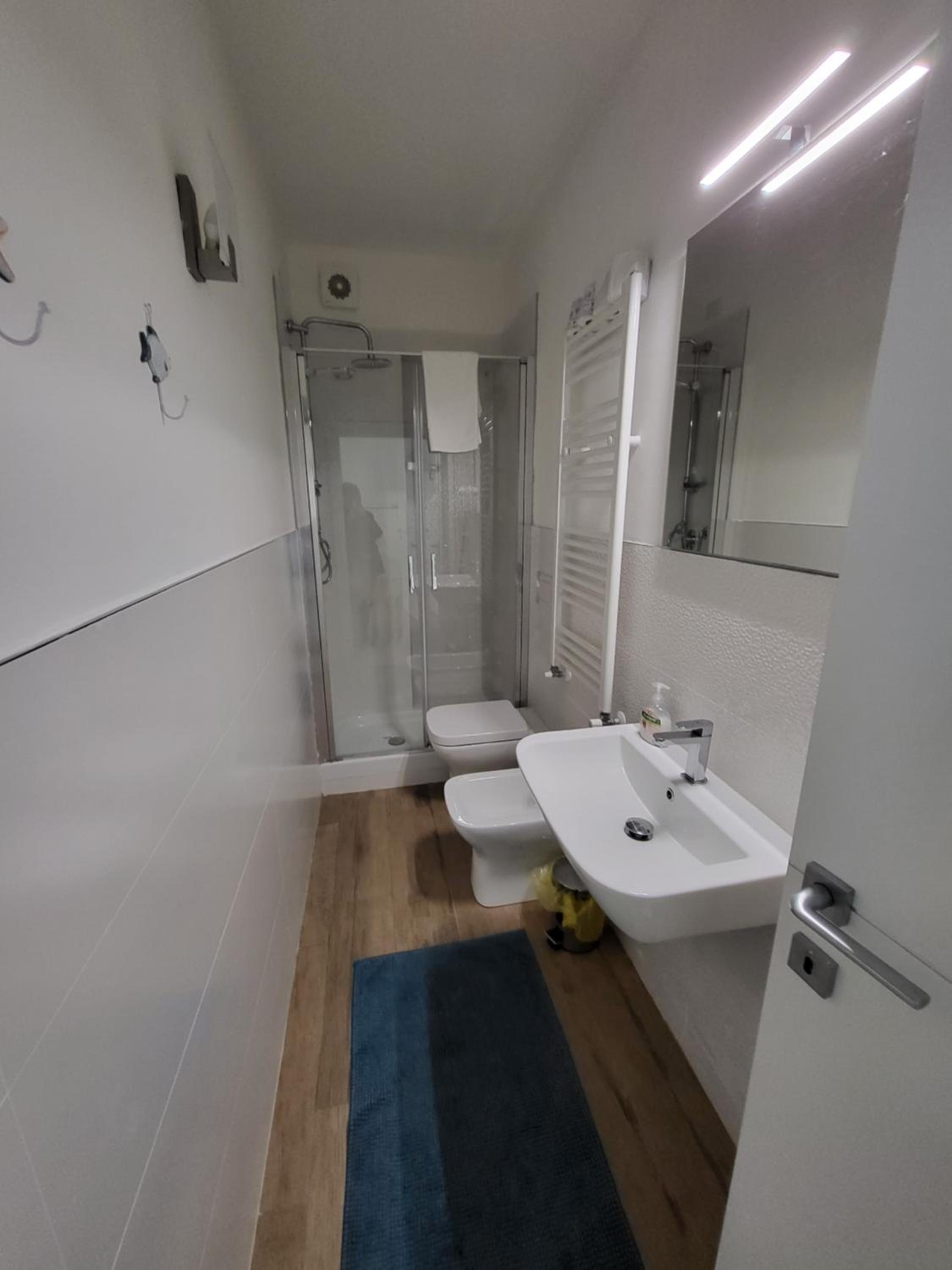 One-Bedroom Apartment - Photo 9