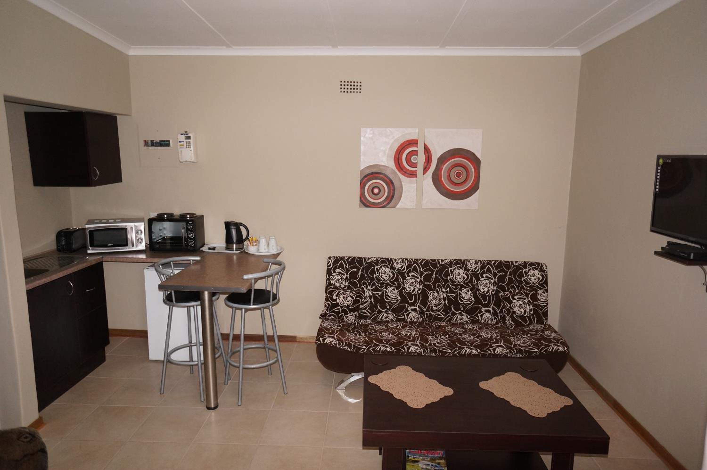 Luxury Family Room photo 3