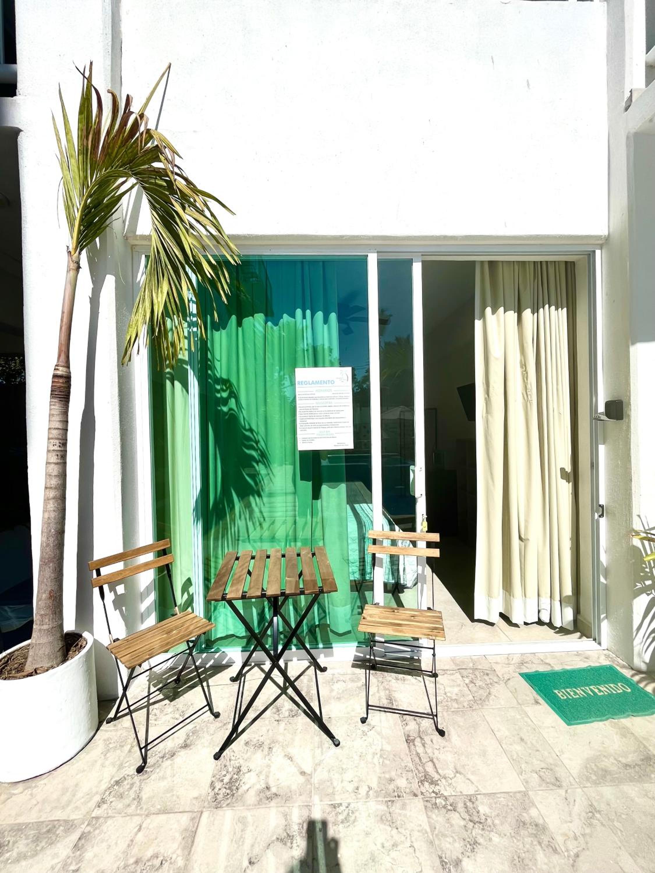Twin Room with Pool View photo 3