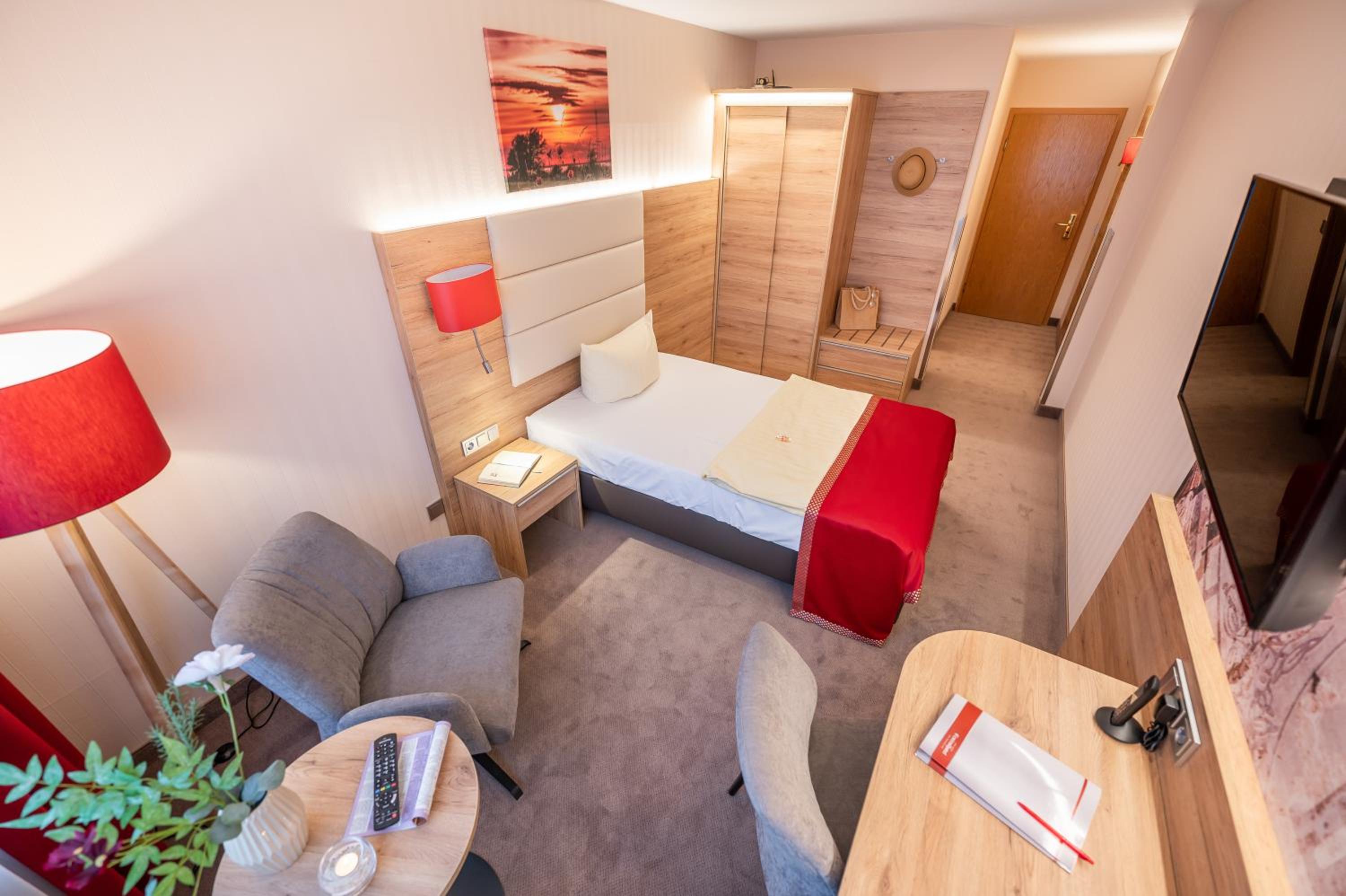 Single Room photo 2