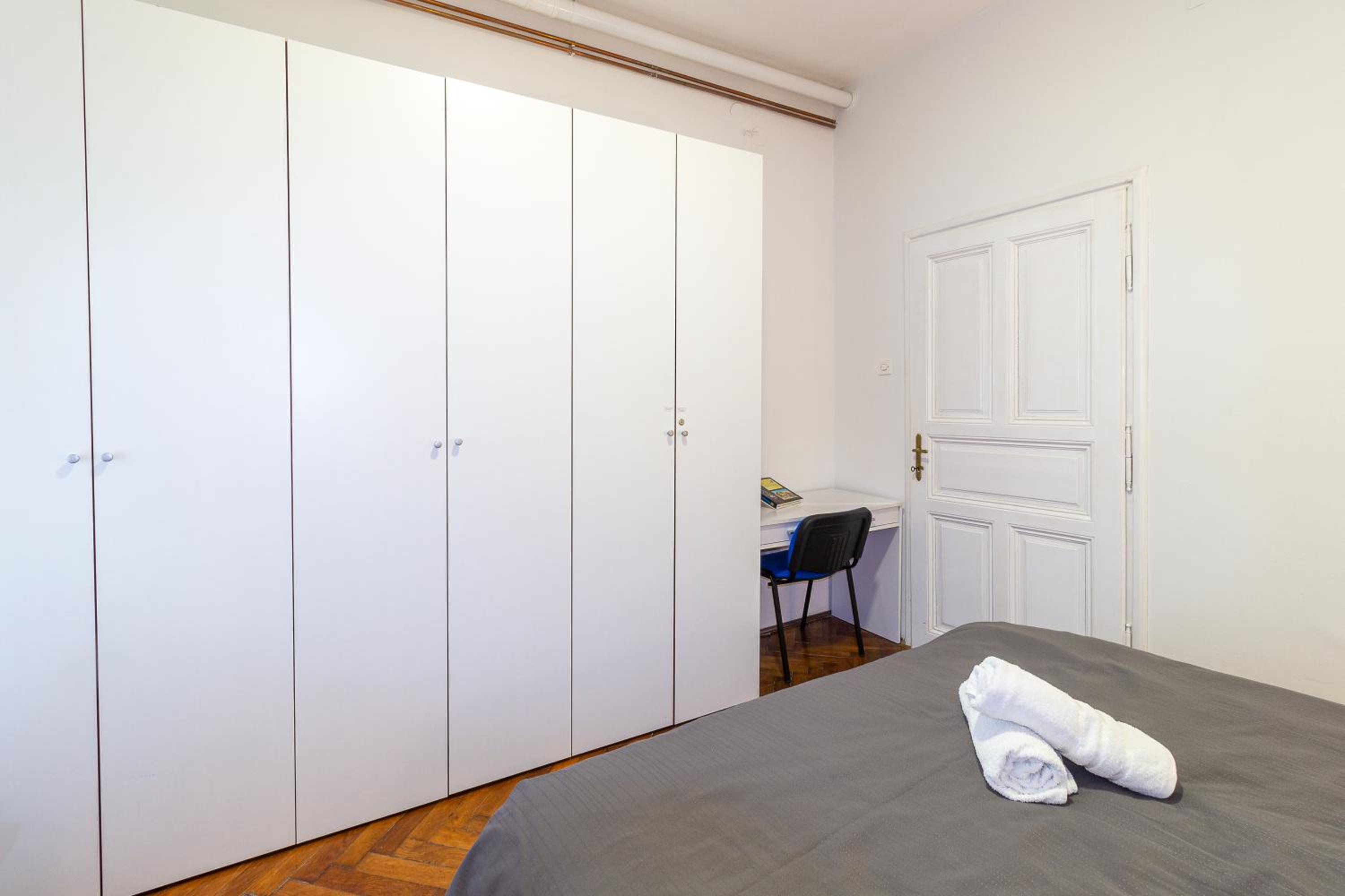 Apartment - Photo 23