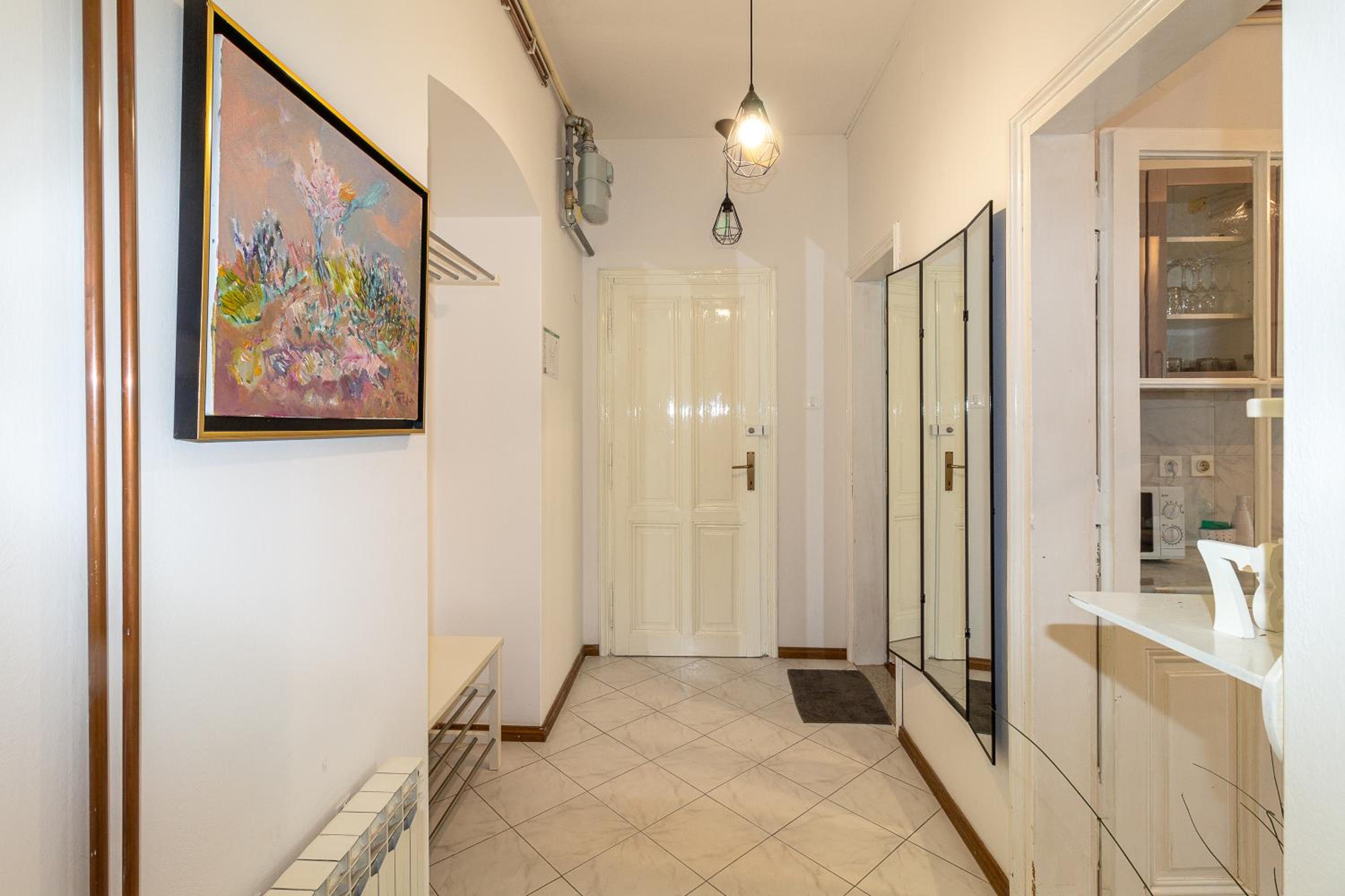 Apartment - Photo 19