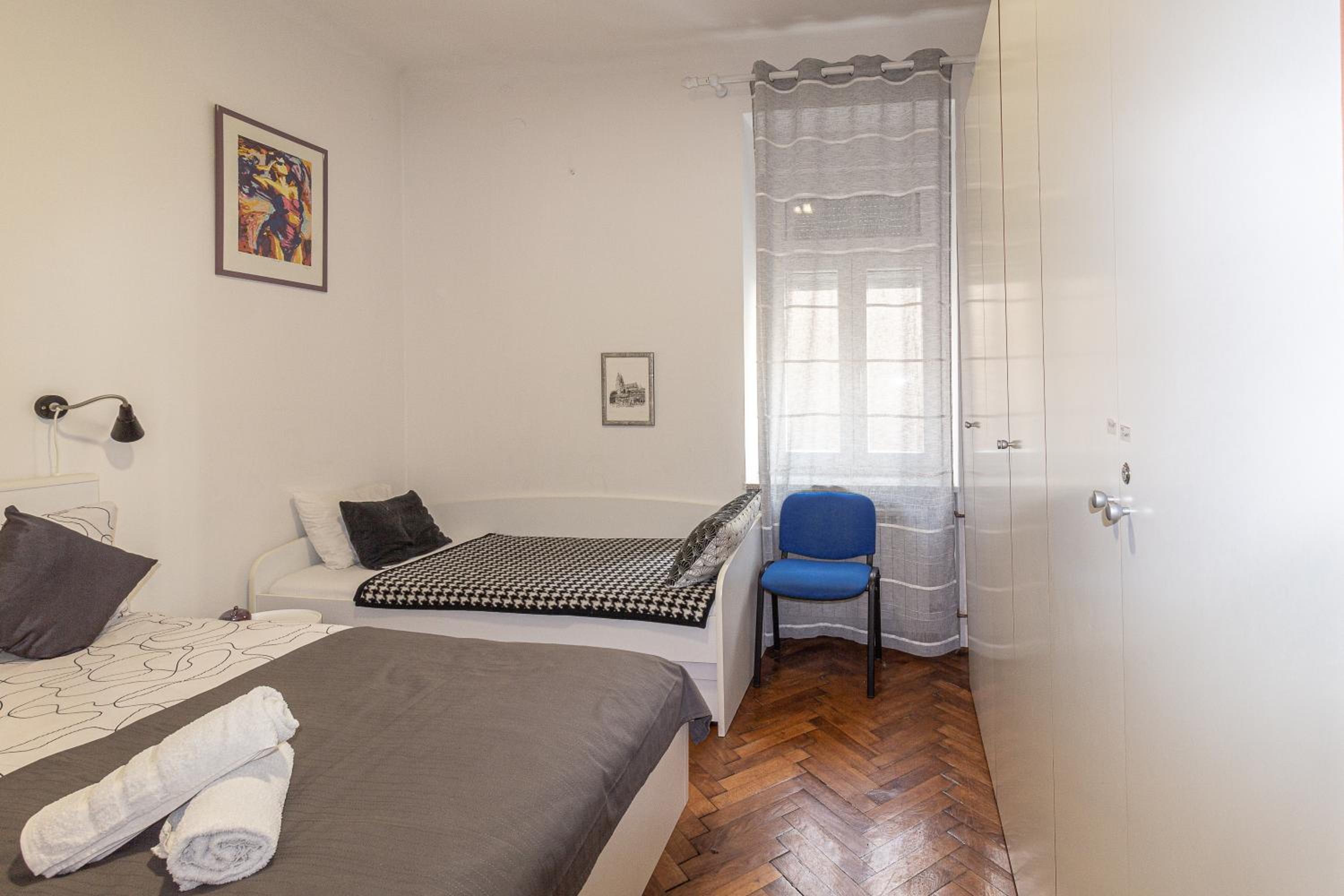 Apartment - Photo 14