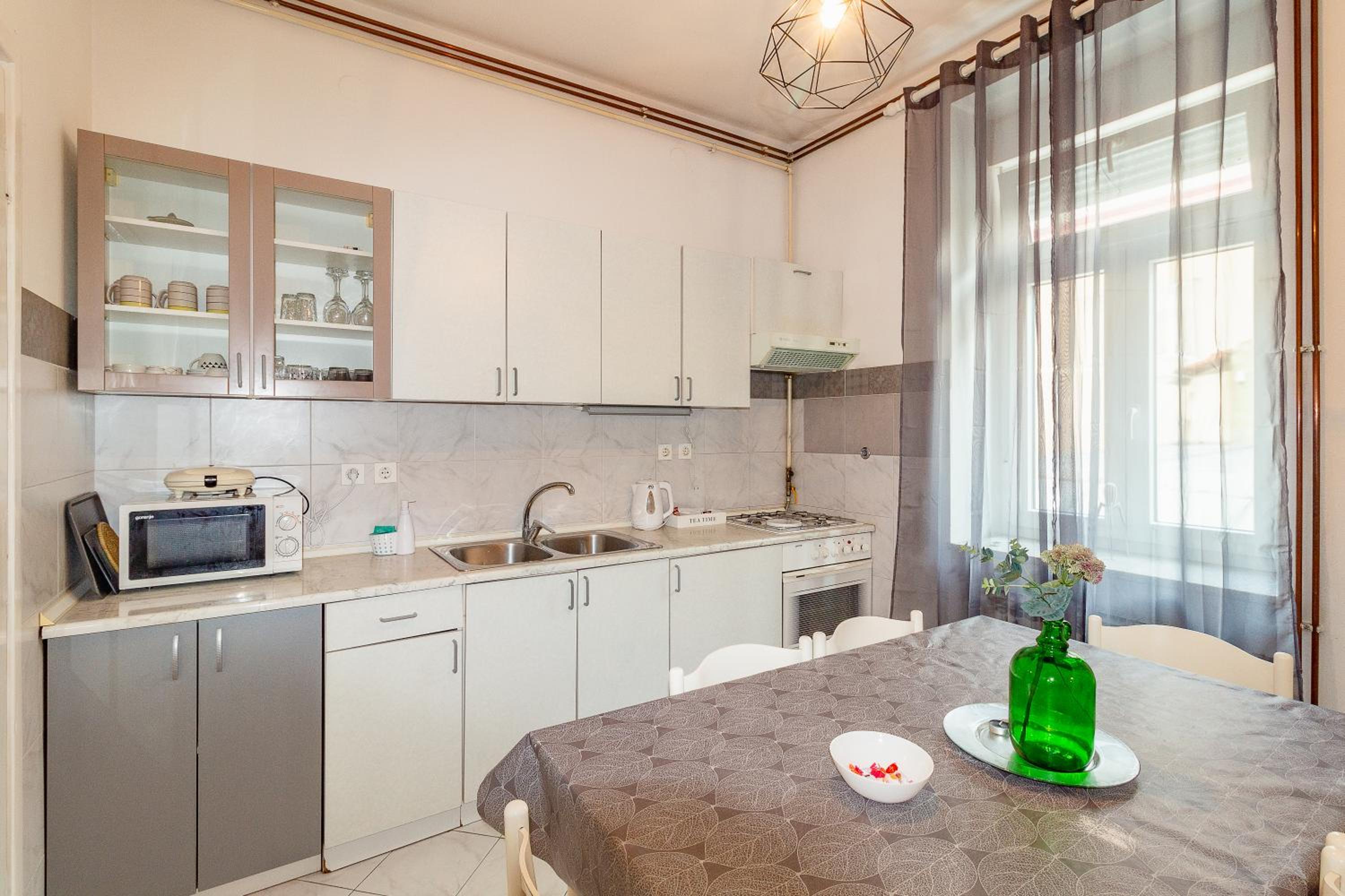 Apartment - Photo 9