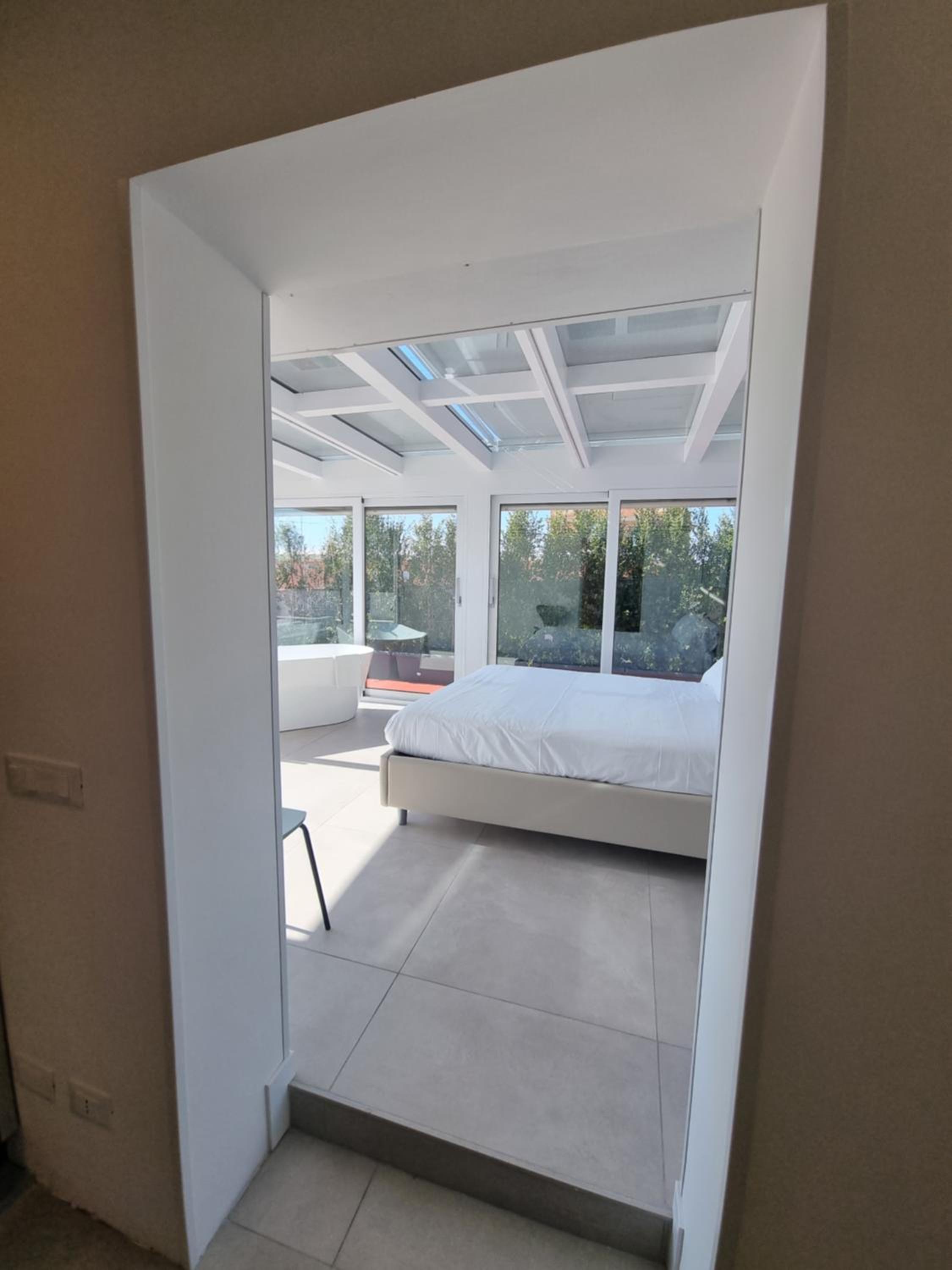 Superior Suite with Sea View - Photo 17