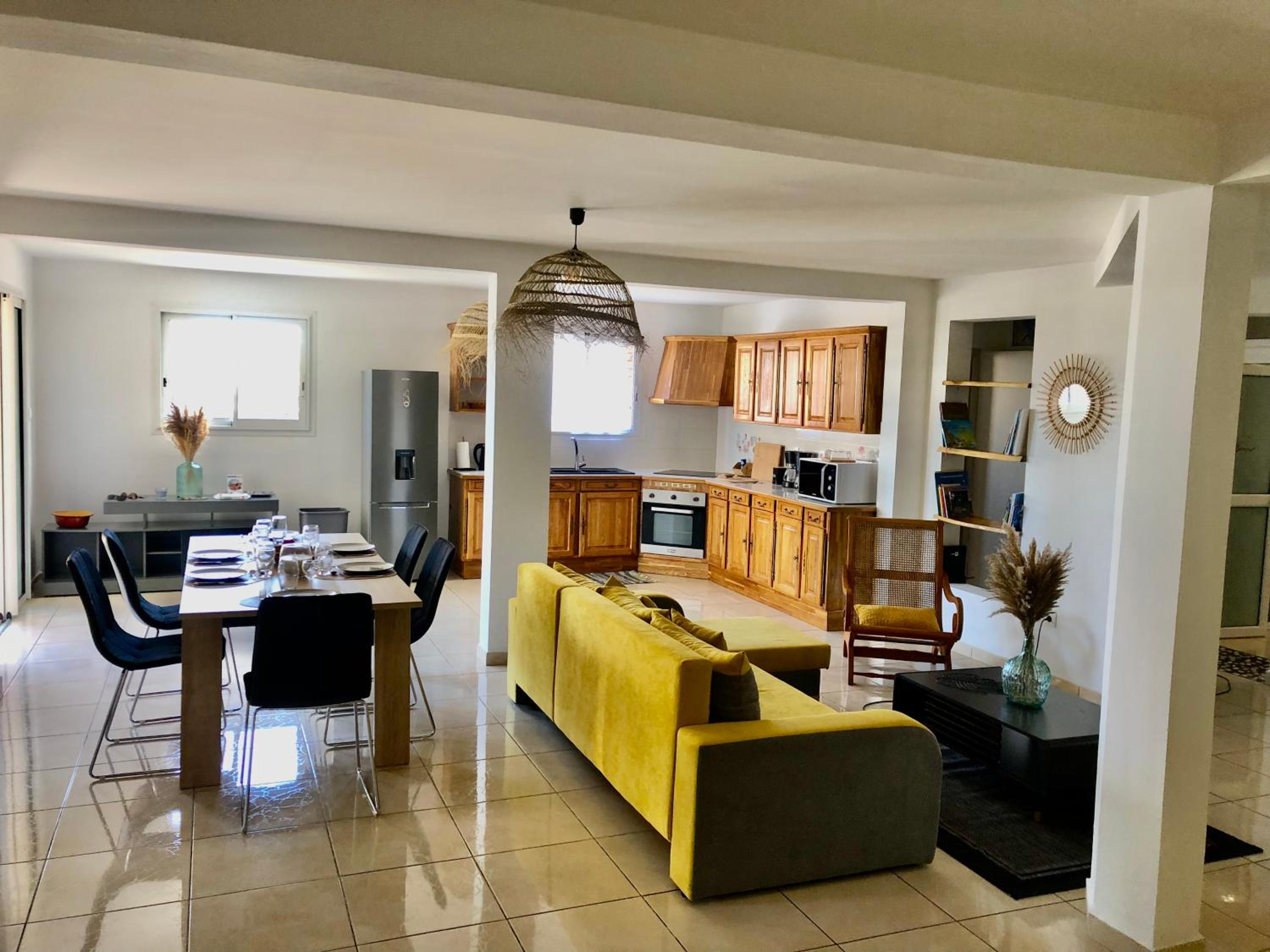 Three-Bedroom House photo 2
