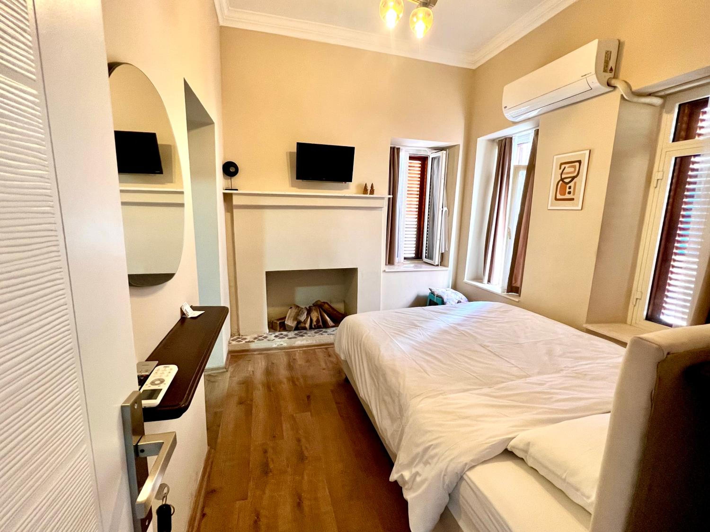 Double Room - Photo 1