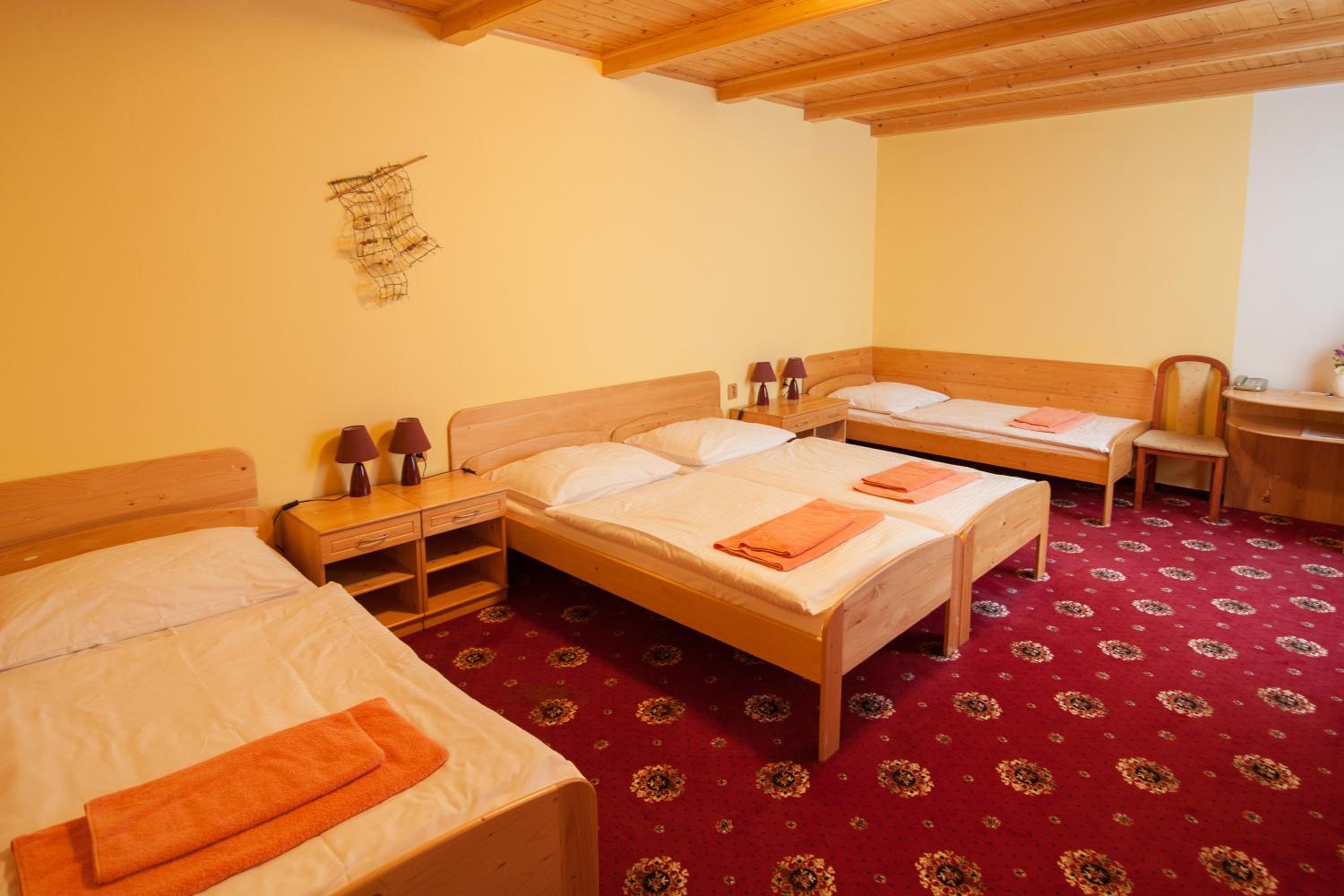 Classic Quadruple Room photo 1