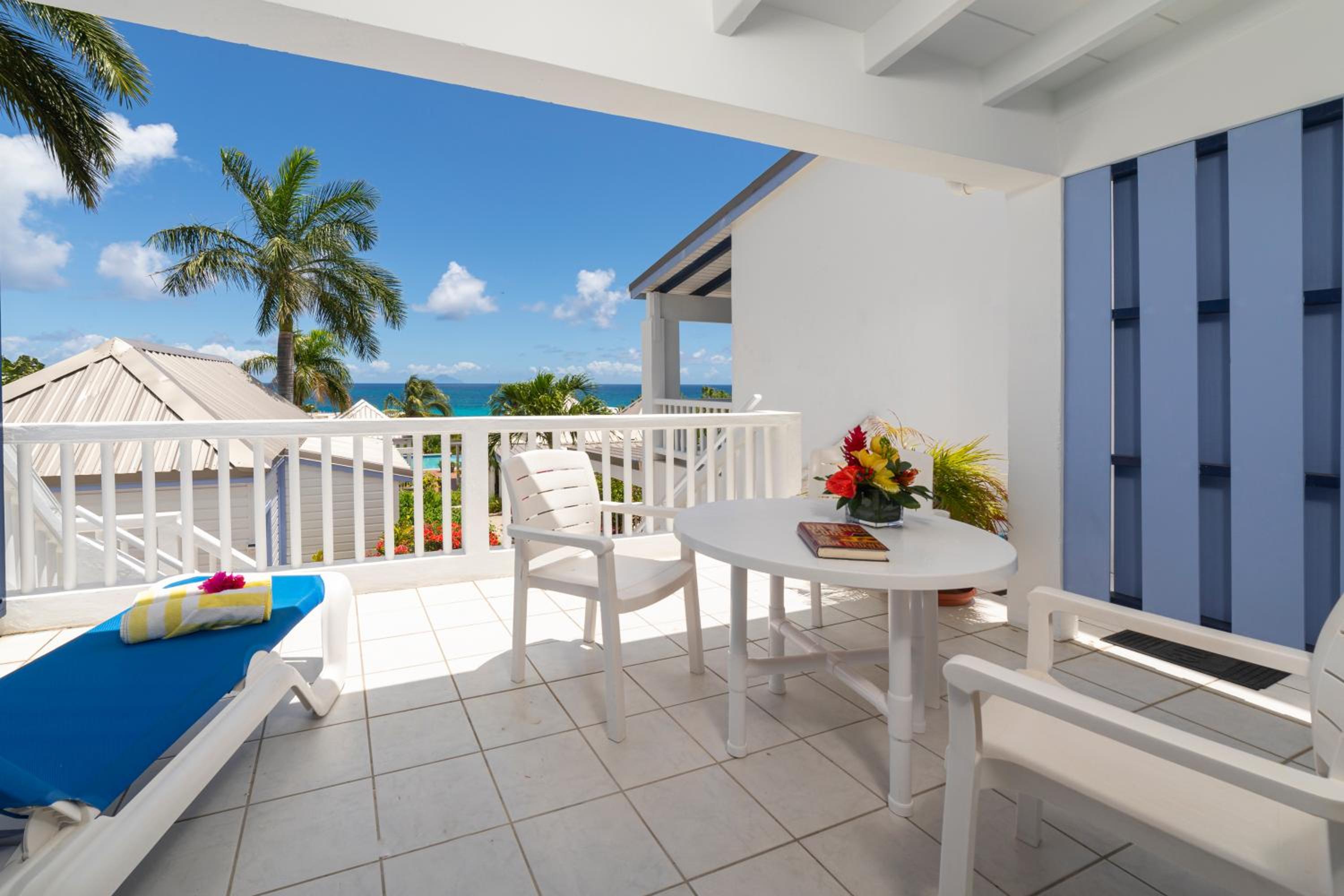 Balcony & Terrace