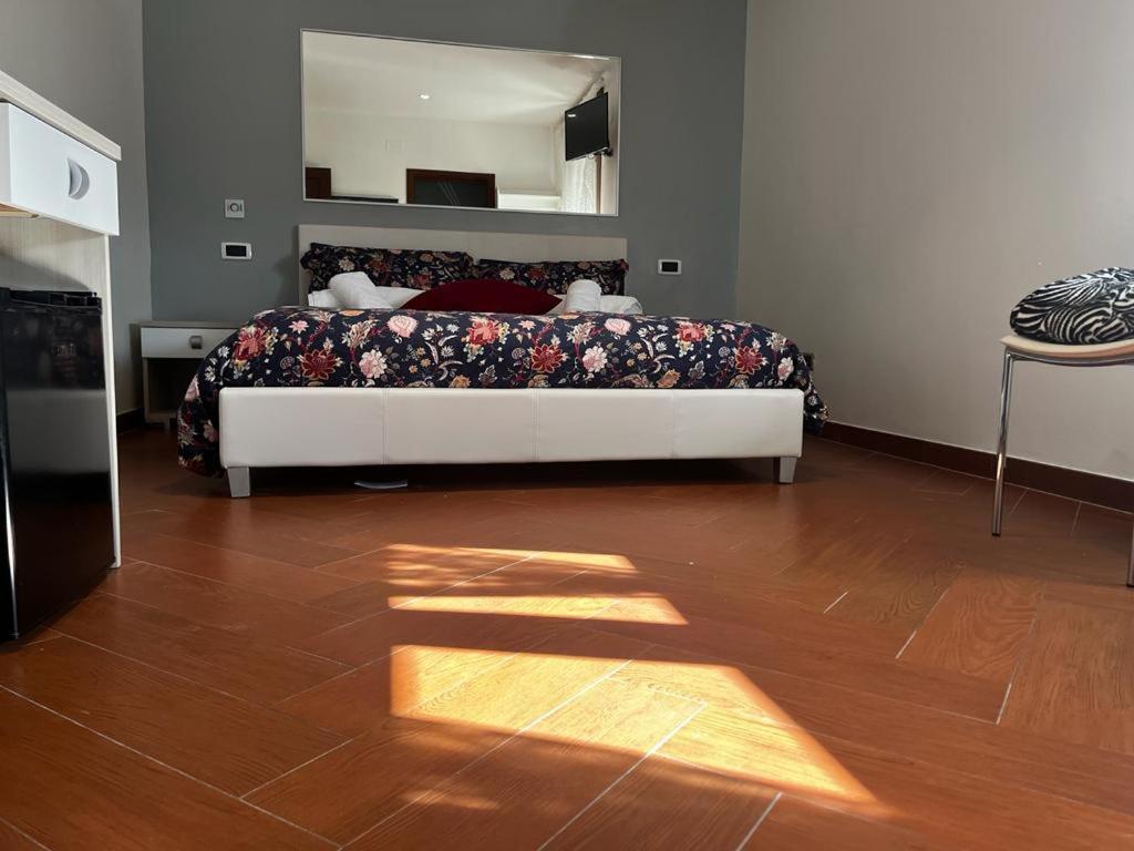 Double Room with Private Bathroom - Photo 1