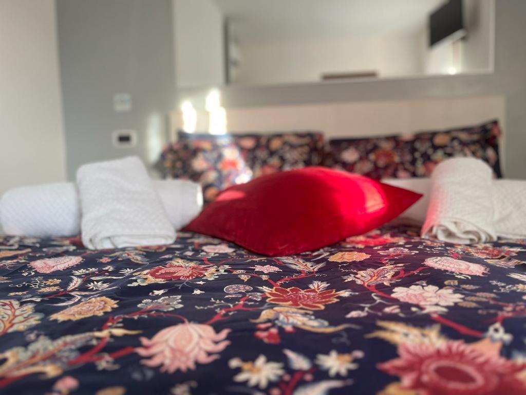 Double Room with Private Bathroom - Photo 2