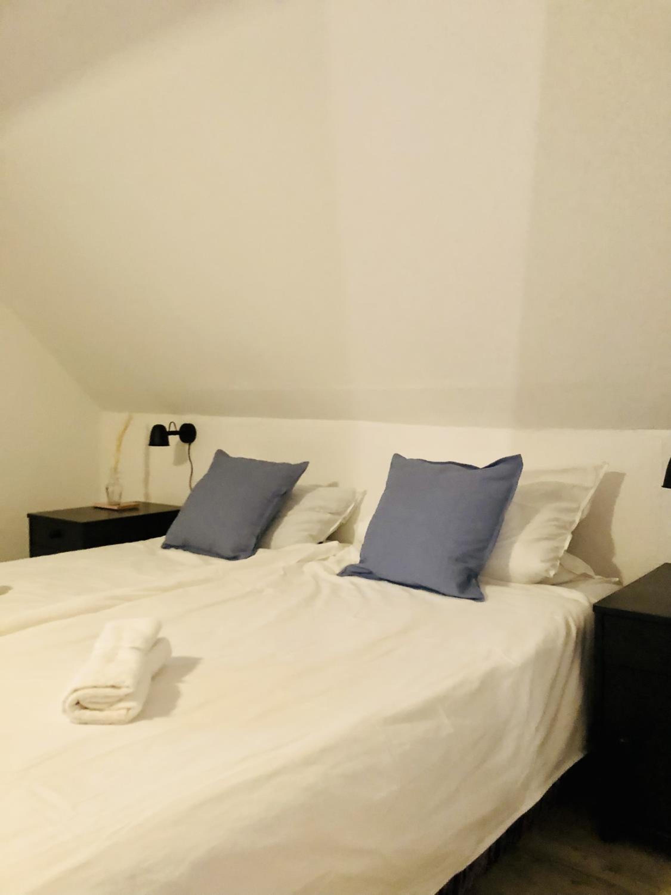 Double or Twin Room with Private Bathroom photo 1
