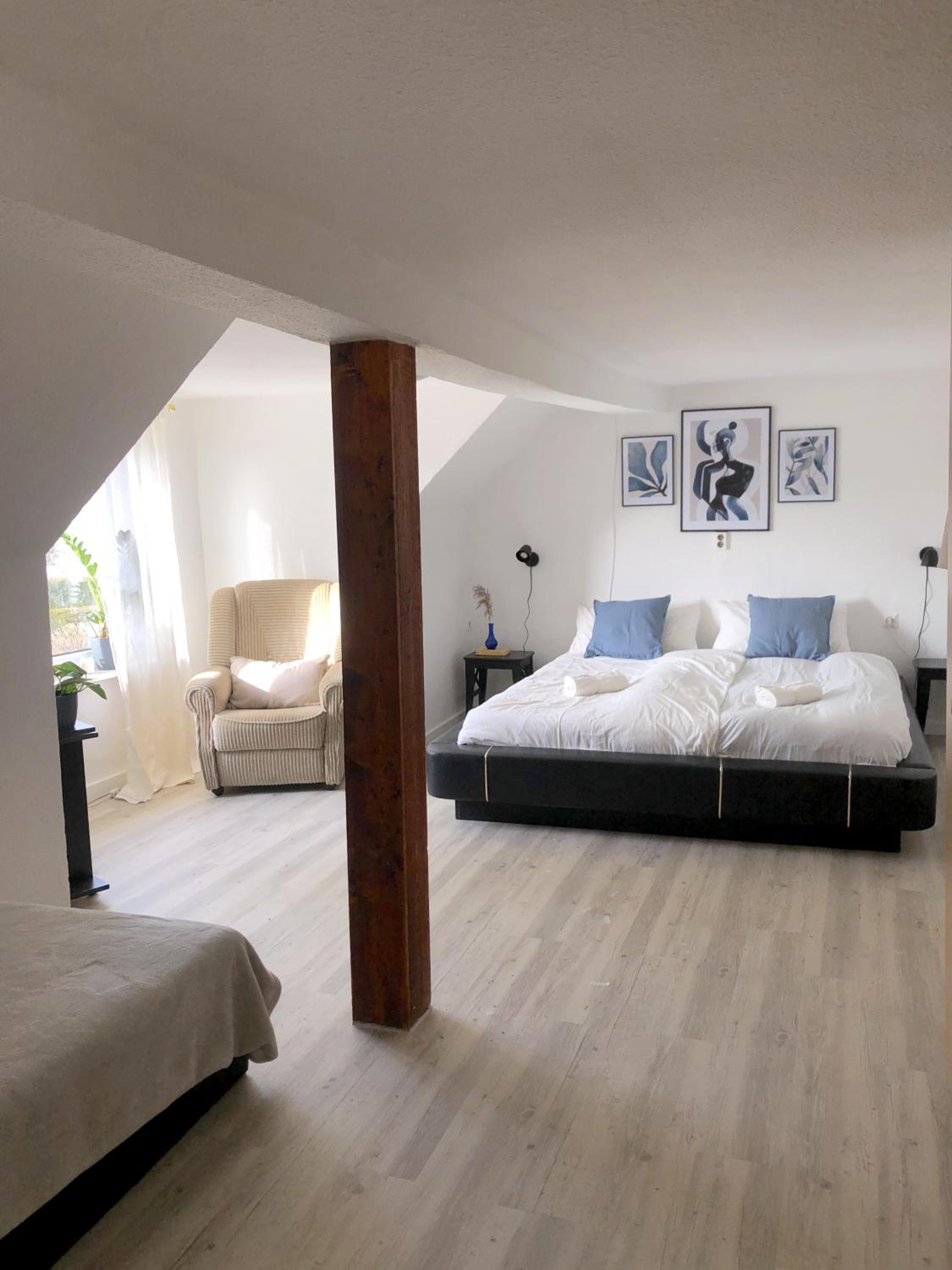 Double Room with Shared Bathroom photo 1