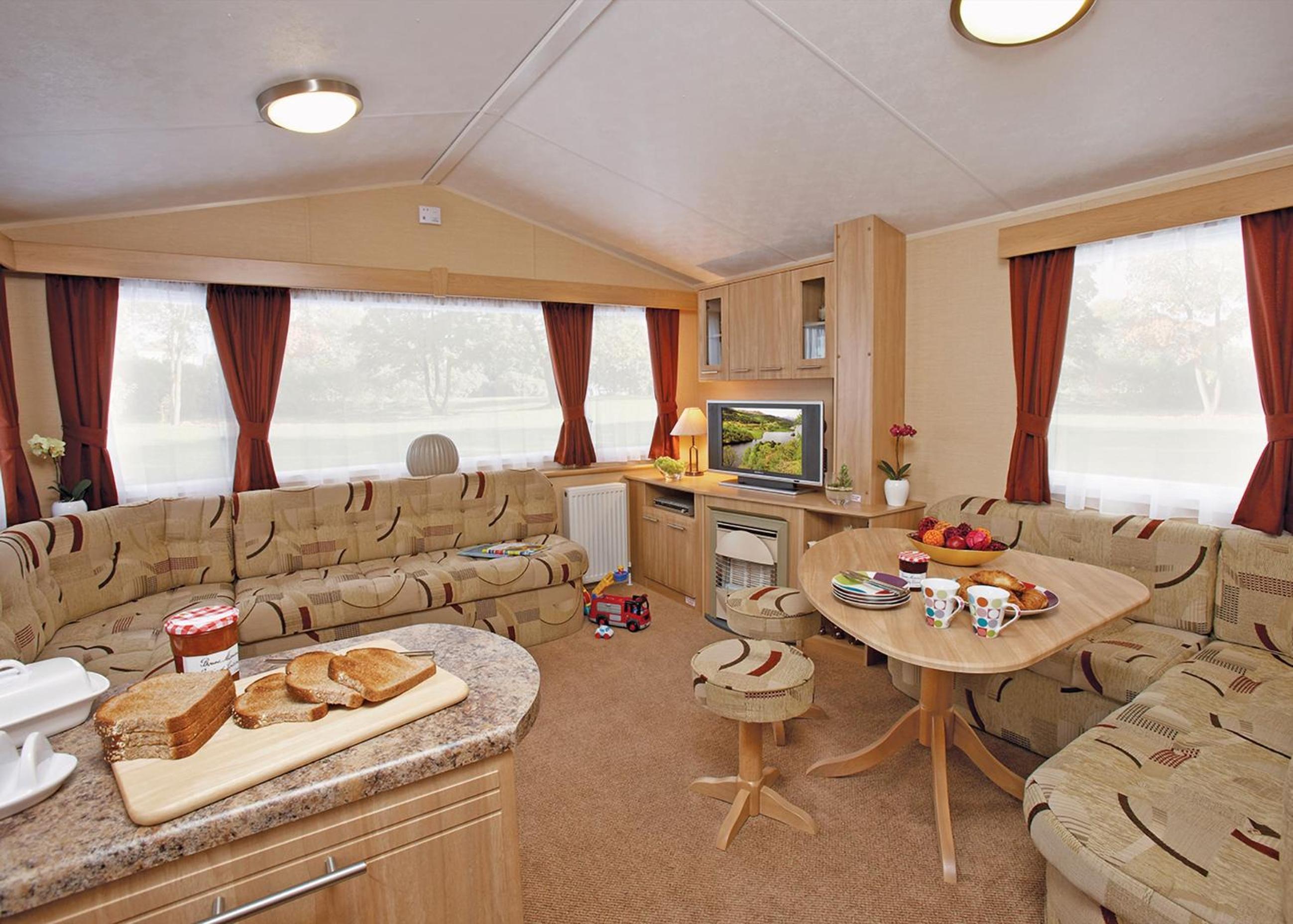 Mobile Home 6 photo 3