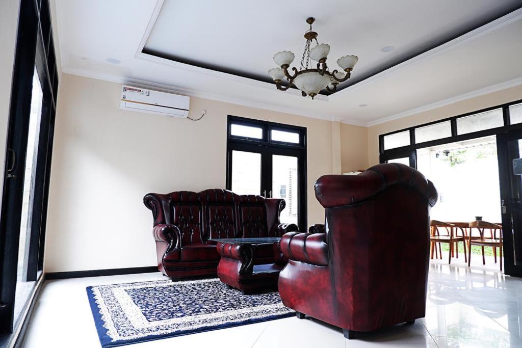 Three-Bedroom Villa photo 1