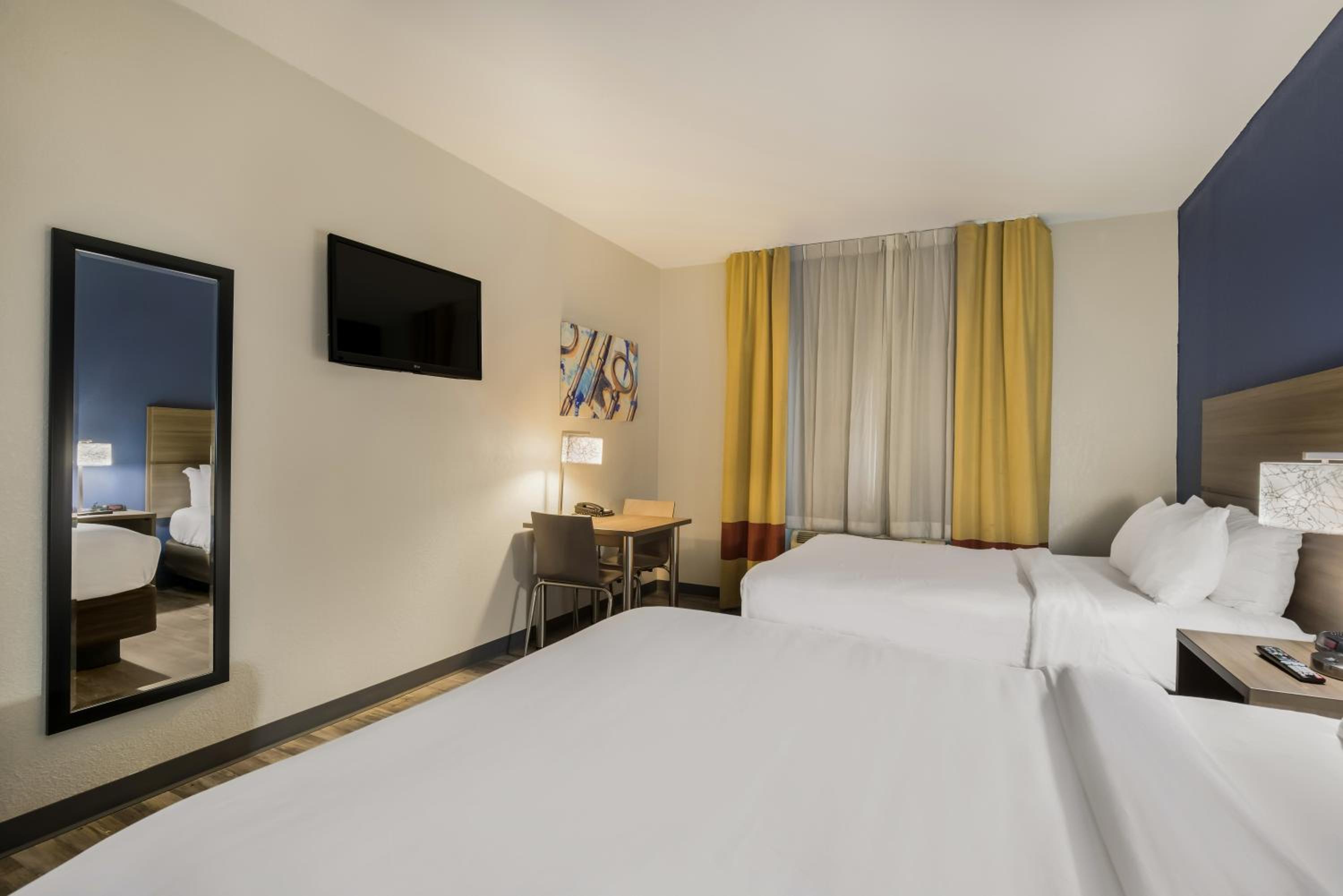 Efficiency Queen Suite with Two Queen Beds - Non Smoking - Photo 1