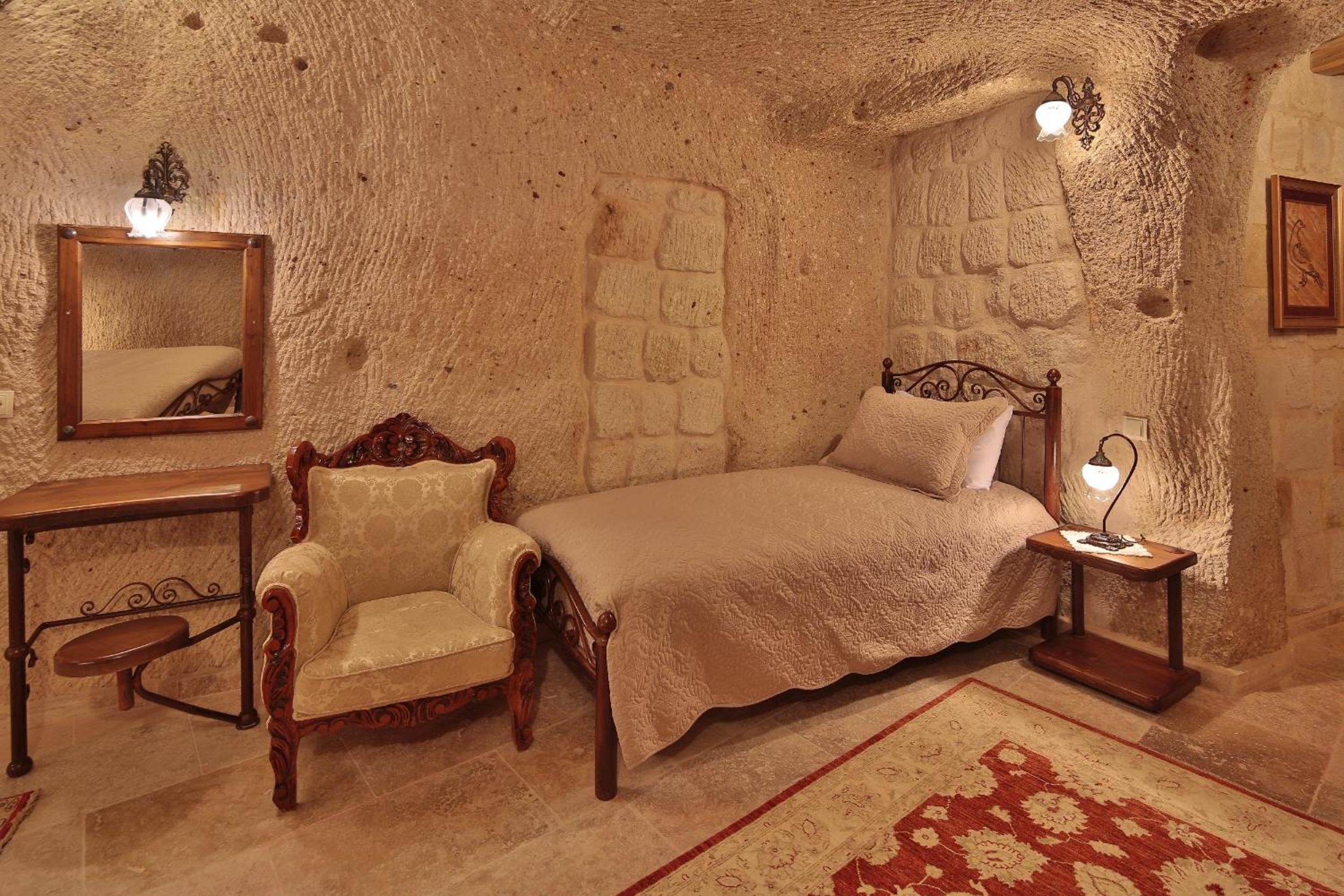 Family Cave Suite photo 2