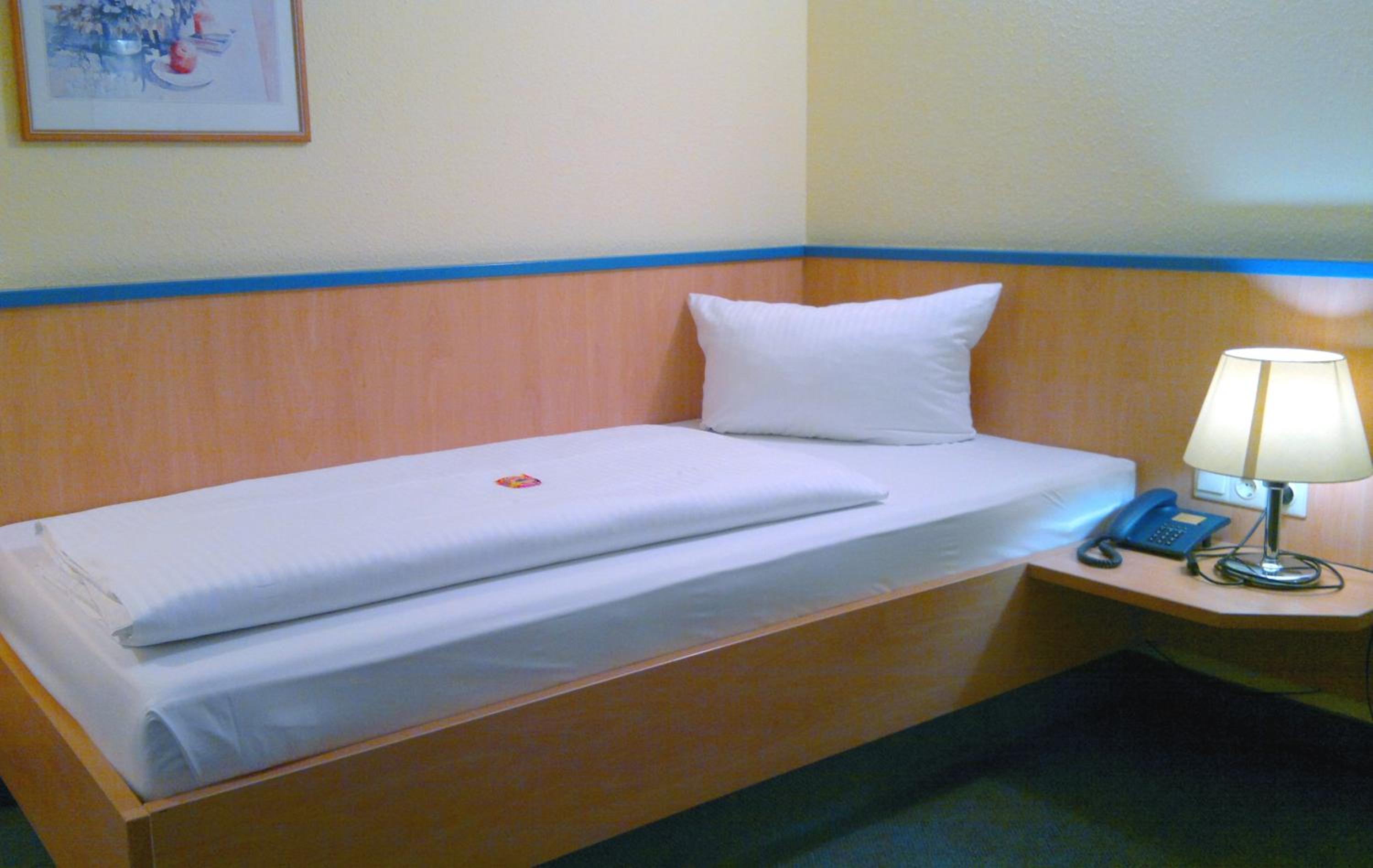 Single Room photo 2