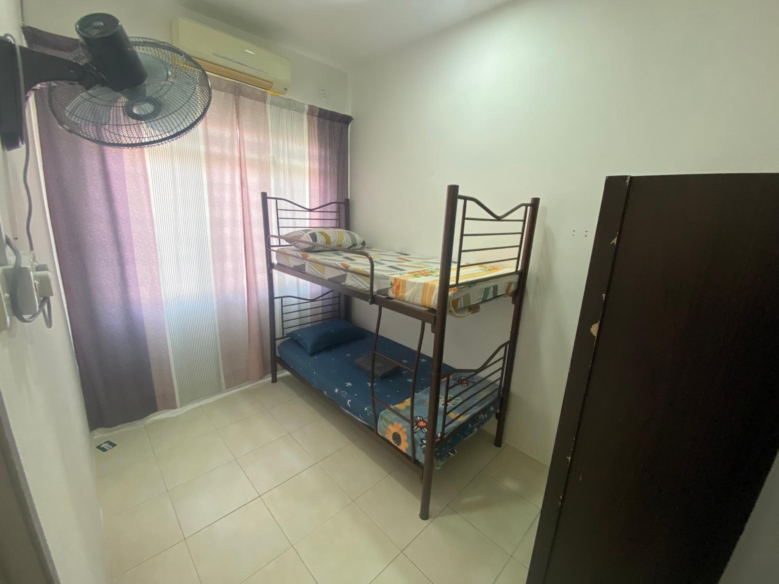 Three-Bedroom House photo 3