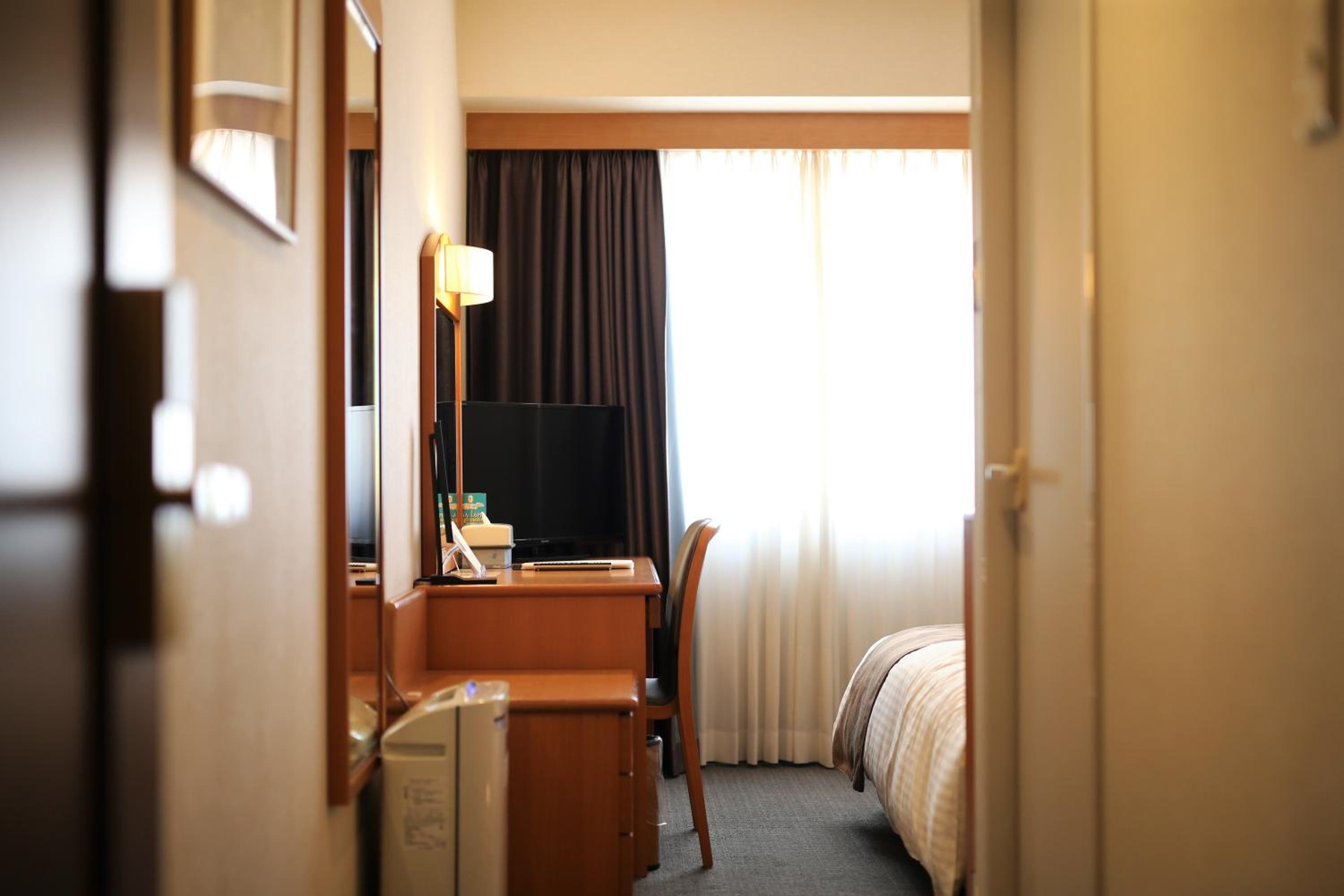Compact Double Room - Non-Smoking - Photo 8
