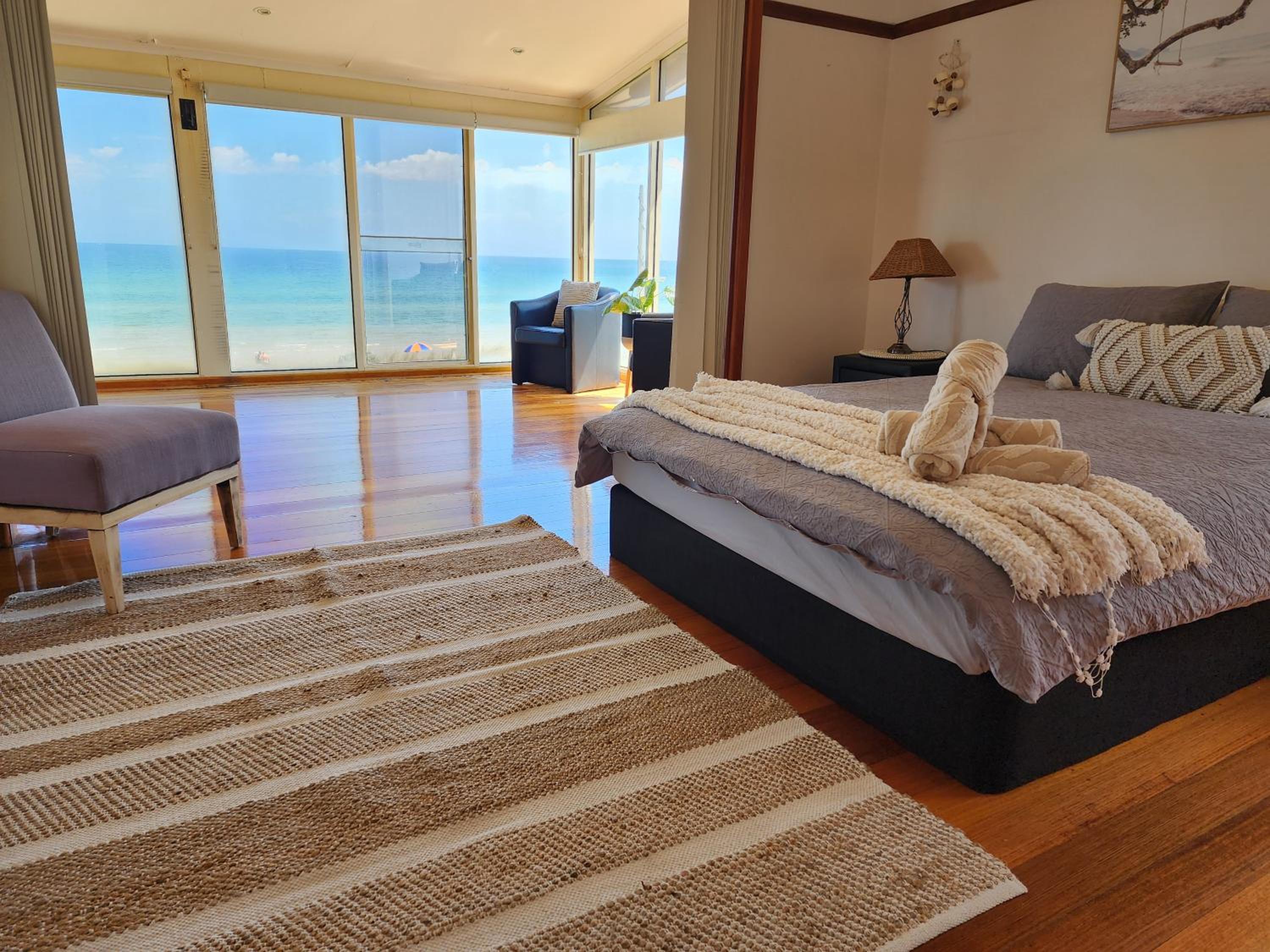 Four-Bedroom House photo 1