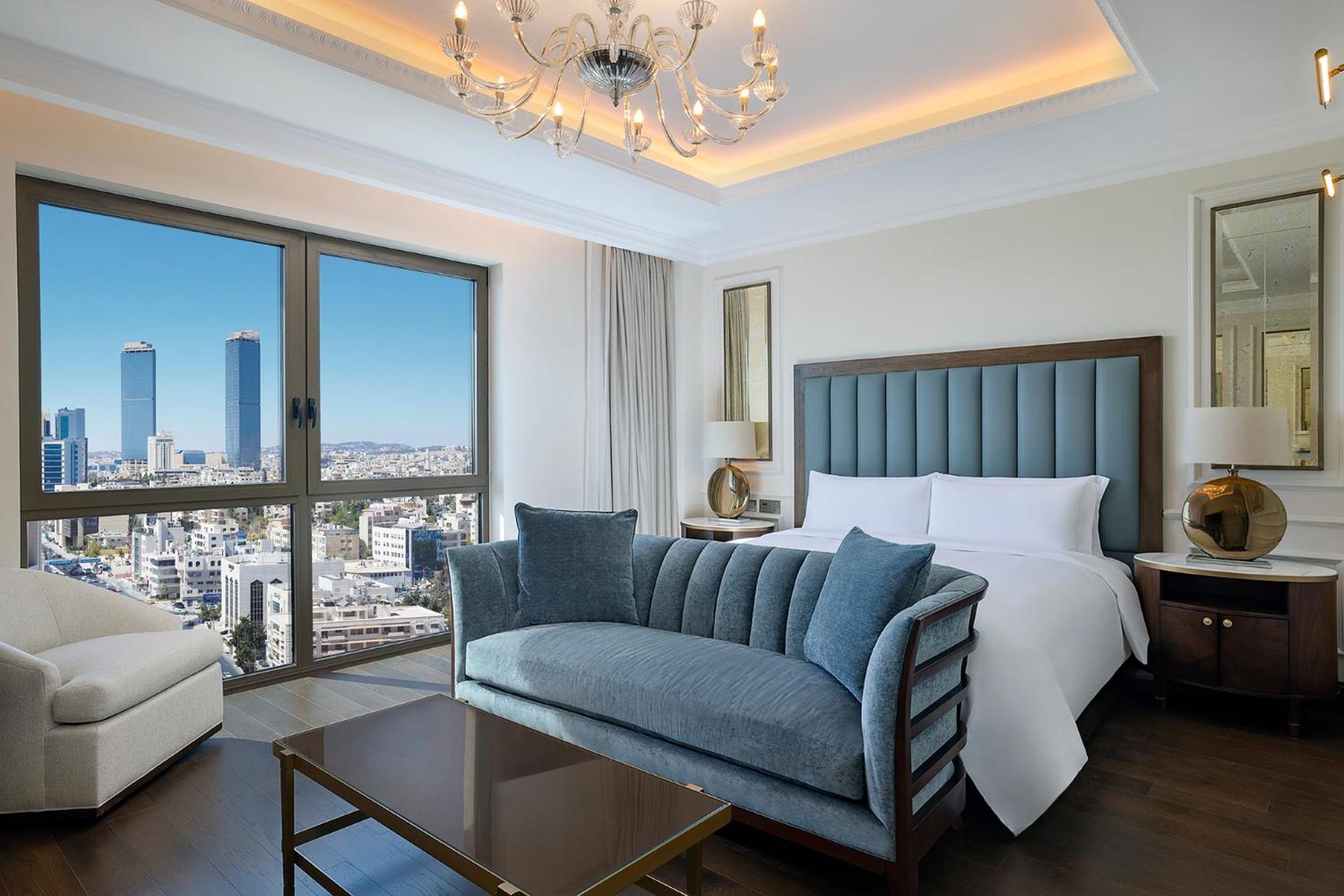Ambassador, Suite, 1 King, Skyline View photo 1