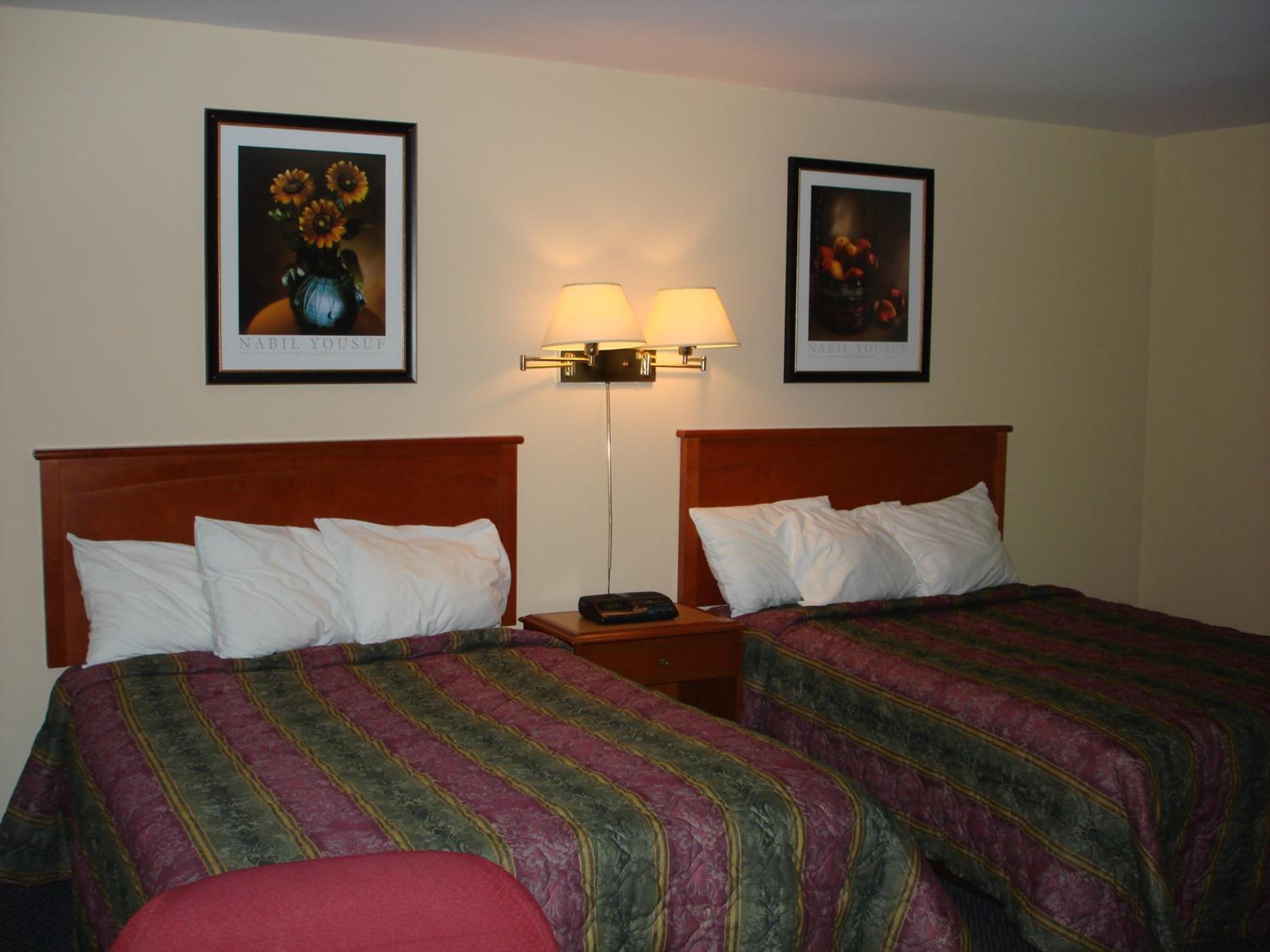 Double Room with Two Double Beds - Photo 17