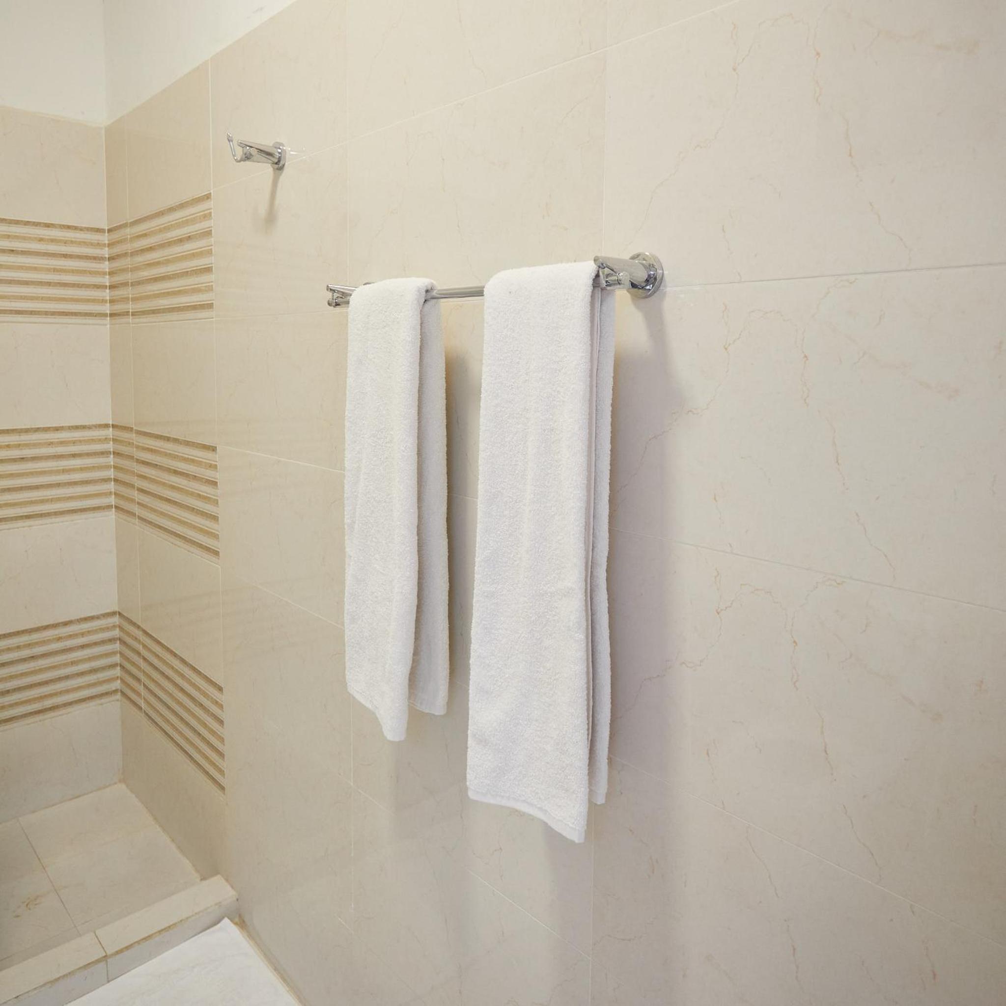 Deluxe Double Room with Sea View - Photo 9