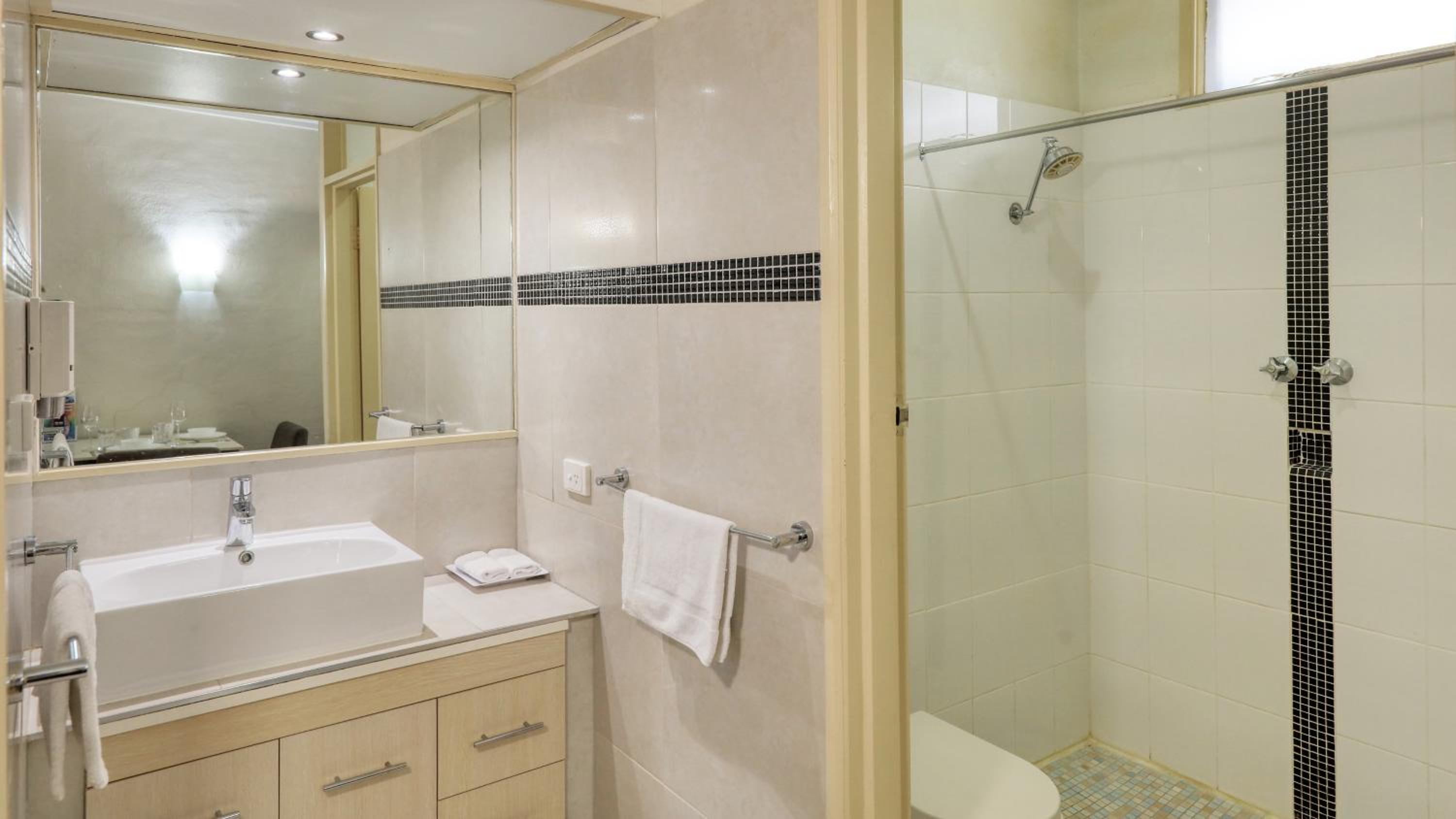 Premium Queen Room photo 3
