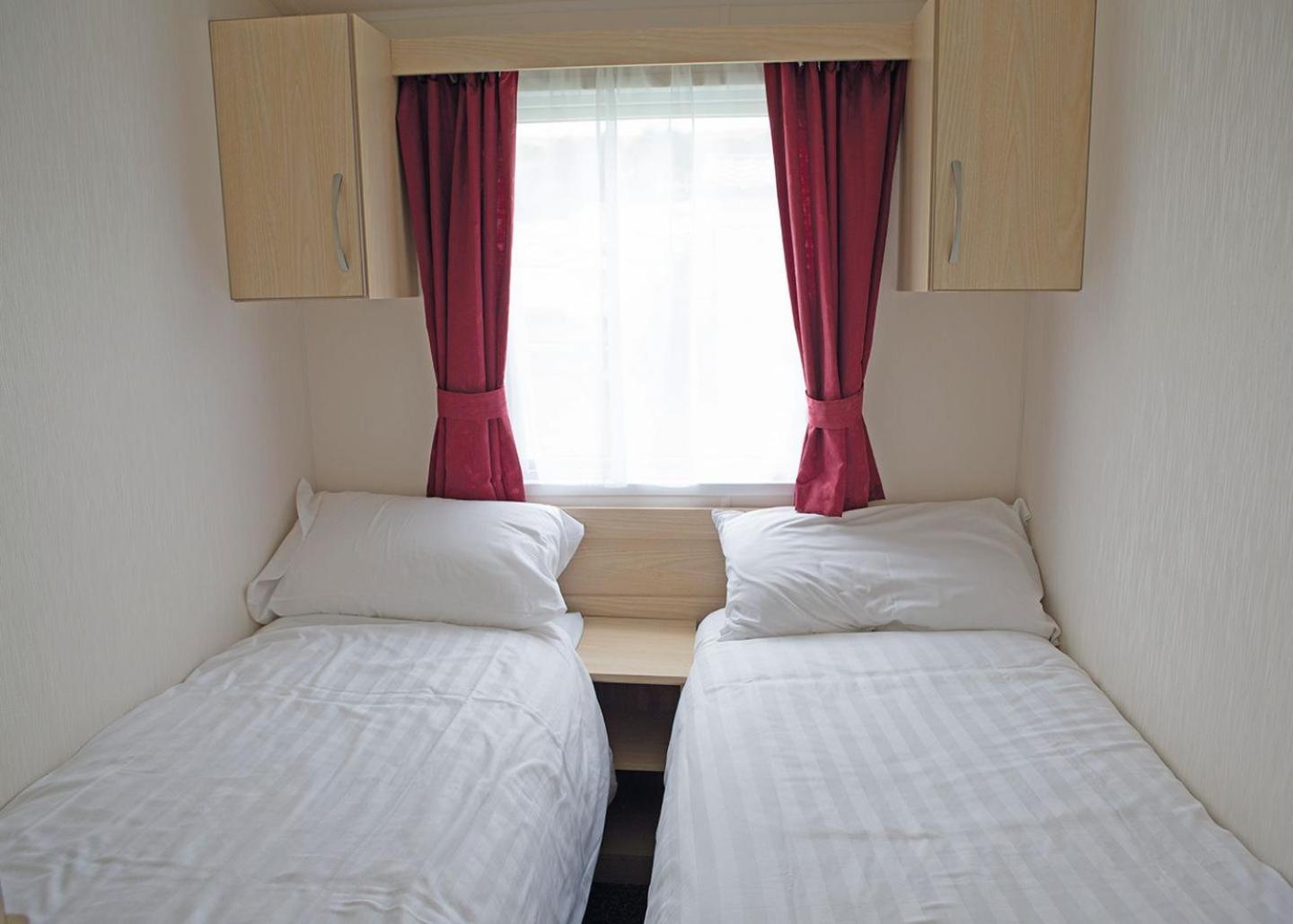 Mobile Home 10 photo 1