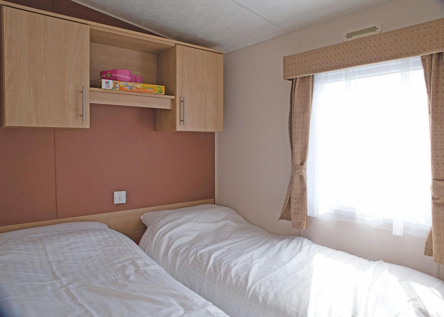 Mobile Home photo 3