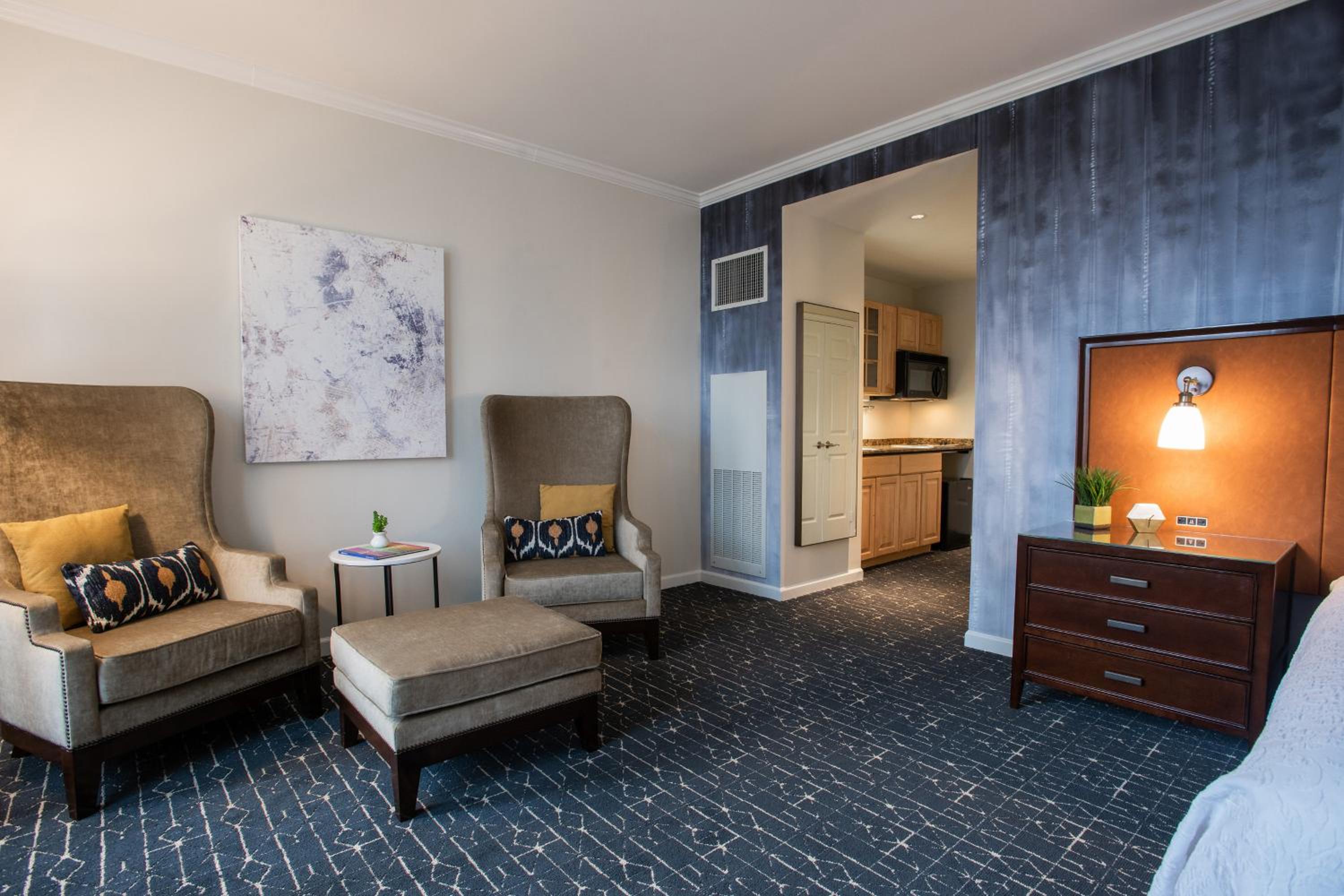 Wellness Suite, 1 Bedroom Suite, 1 King, City view - Photo 2