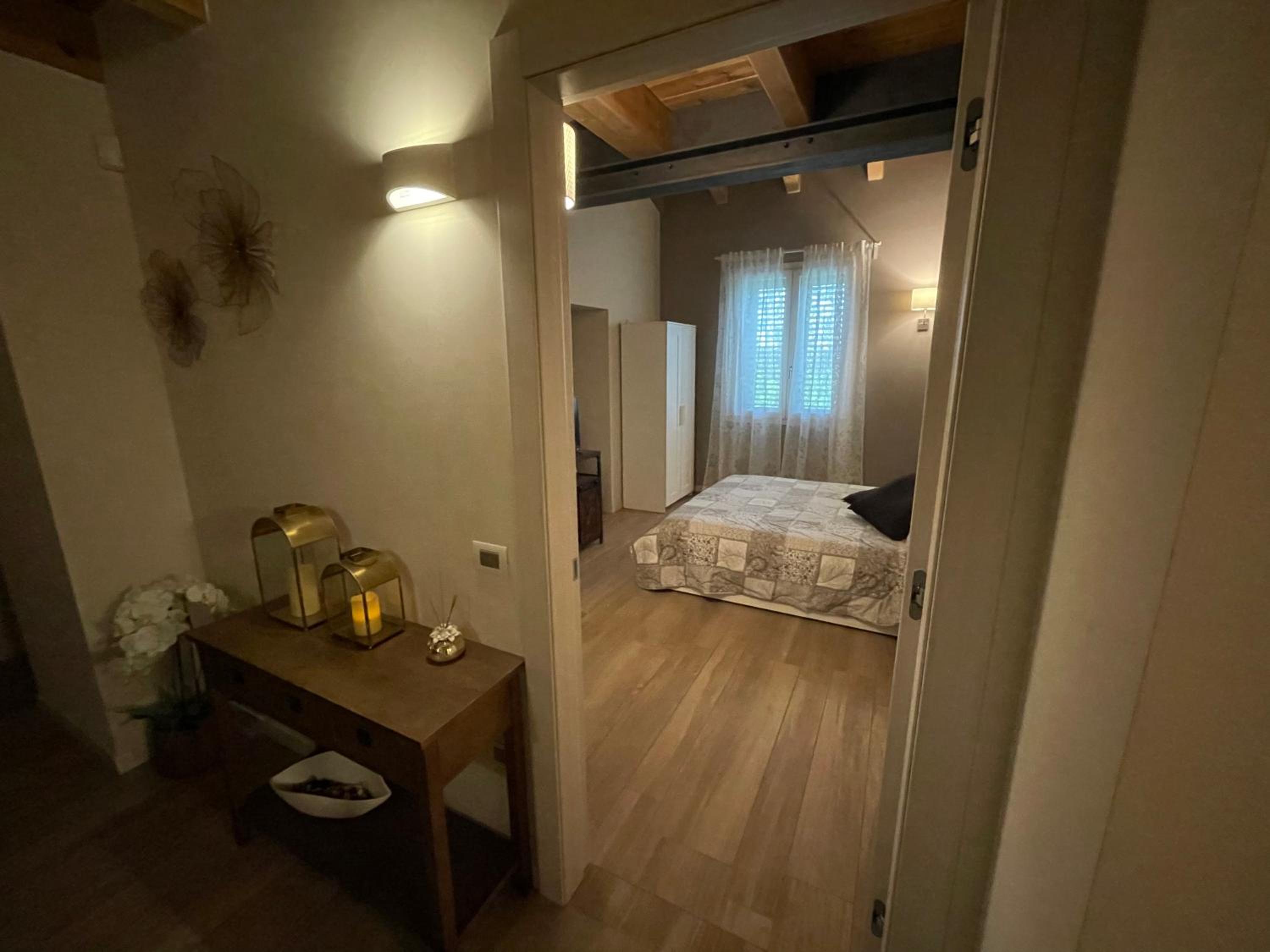 Large Double Room photo 2
