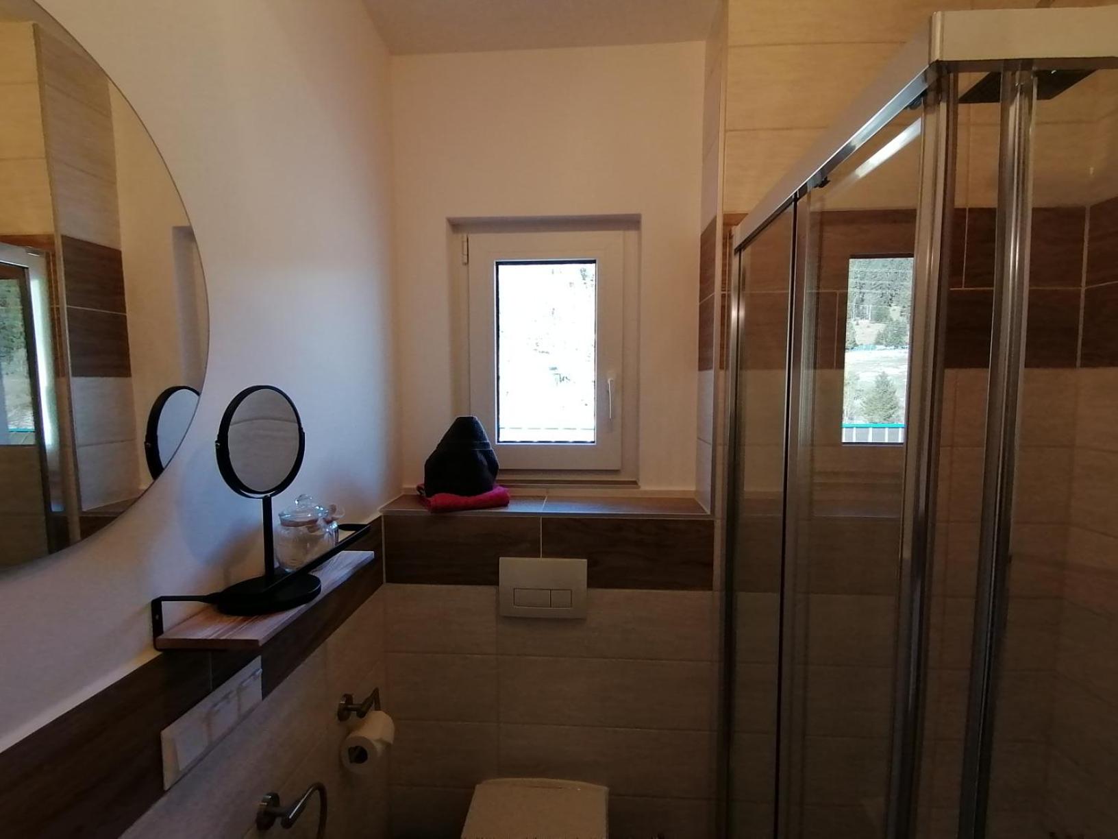 Apartment - Split Level photo 3