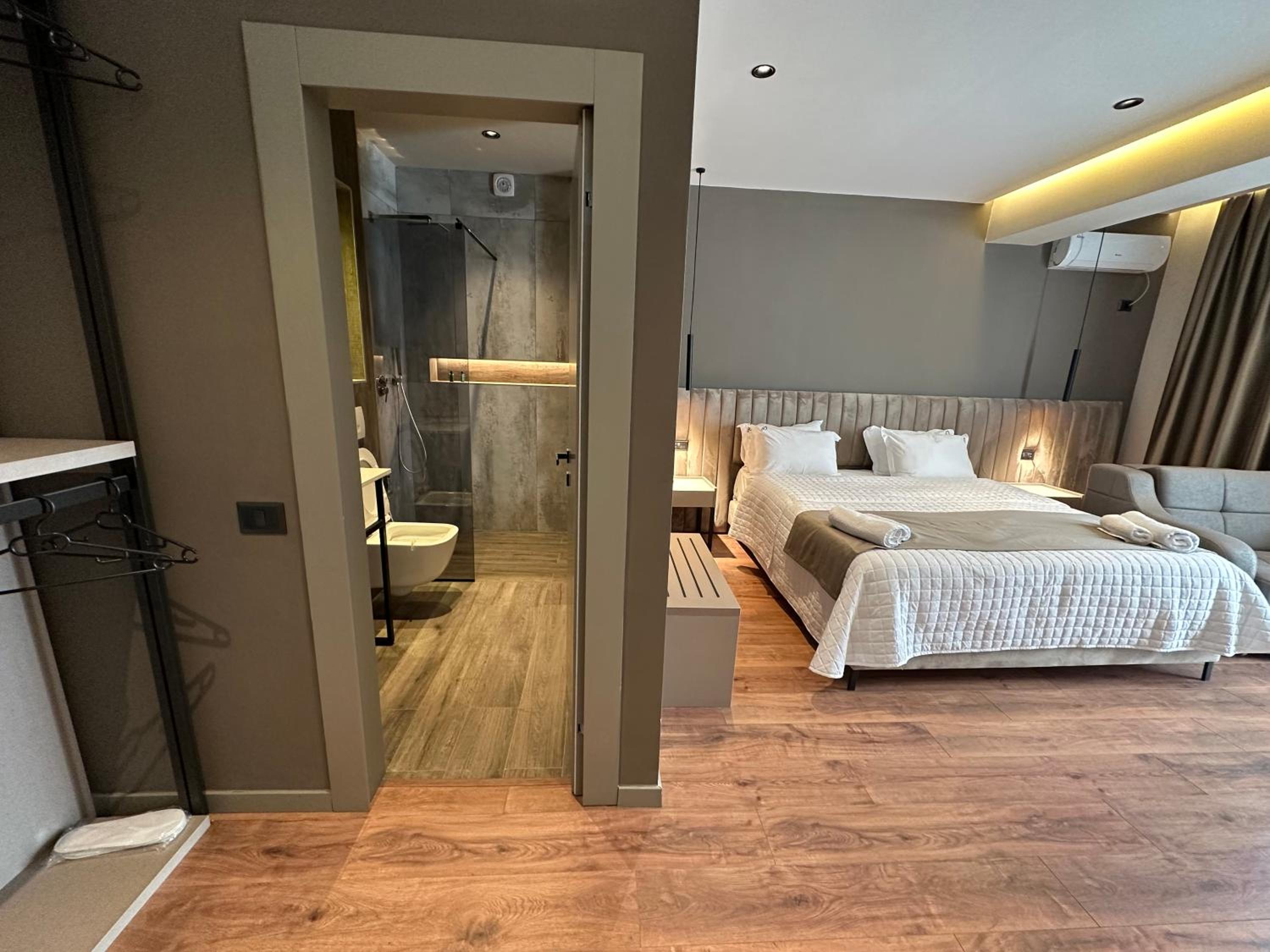 Deluxe Double Room with Balcony