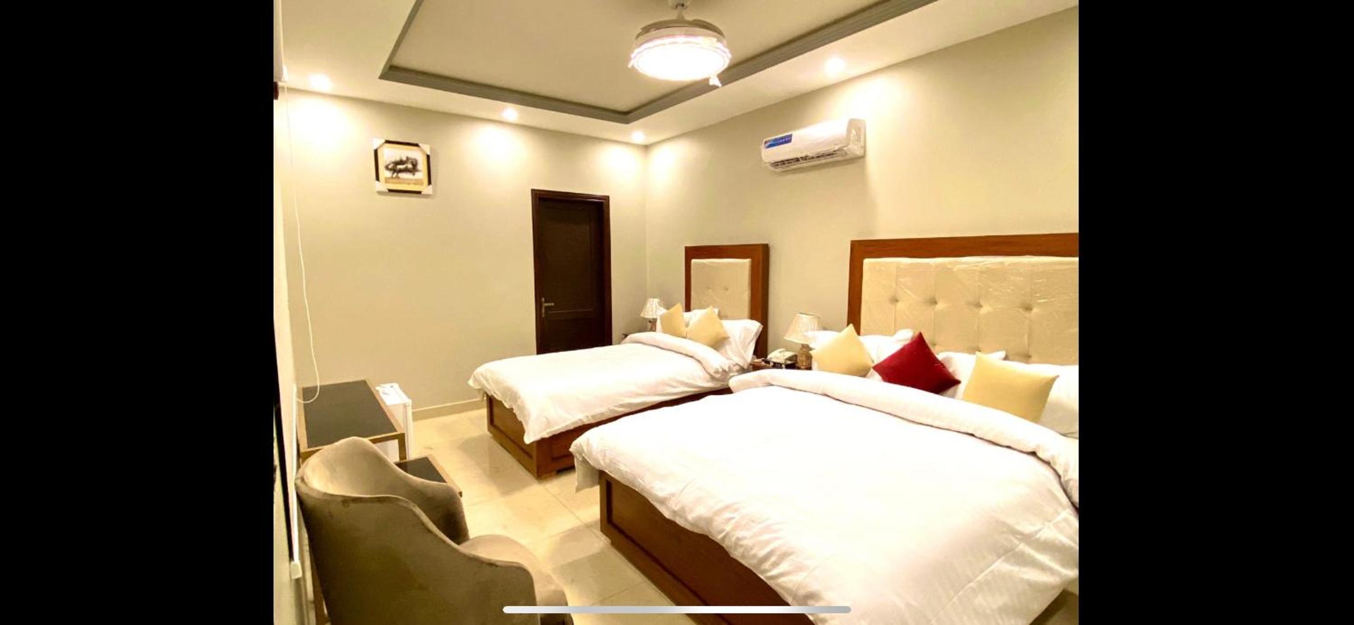 Executive Triple Room photo 3