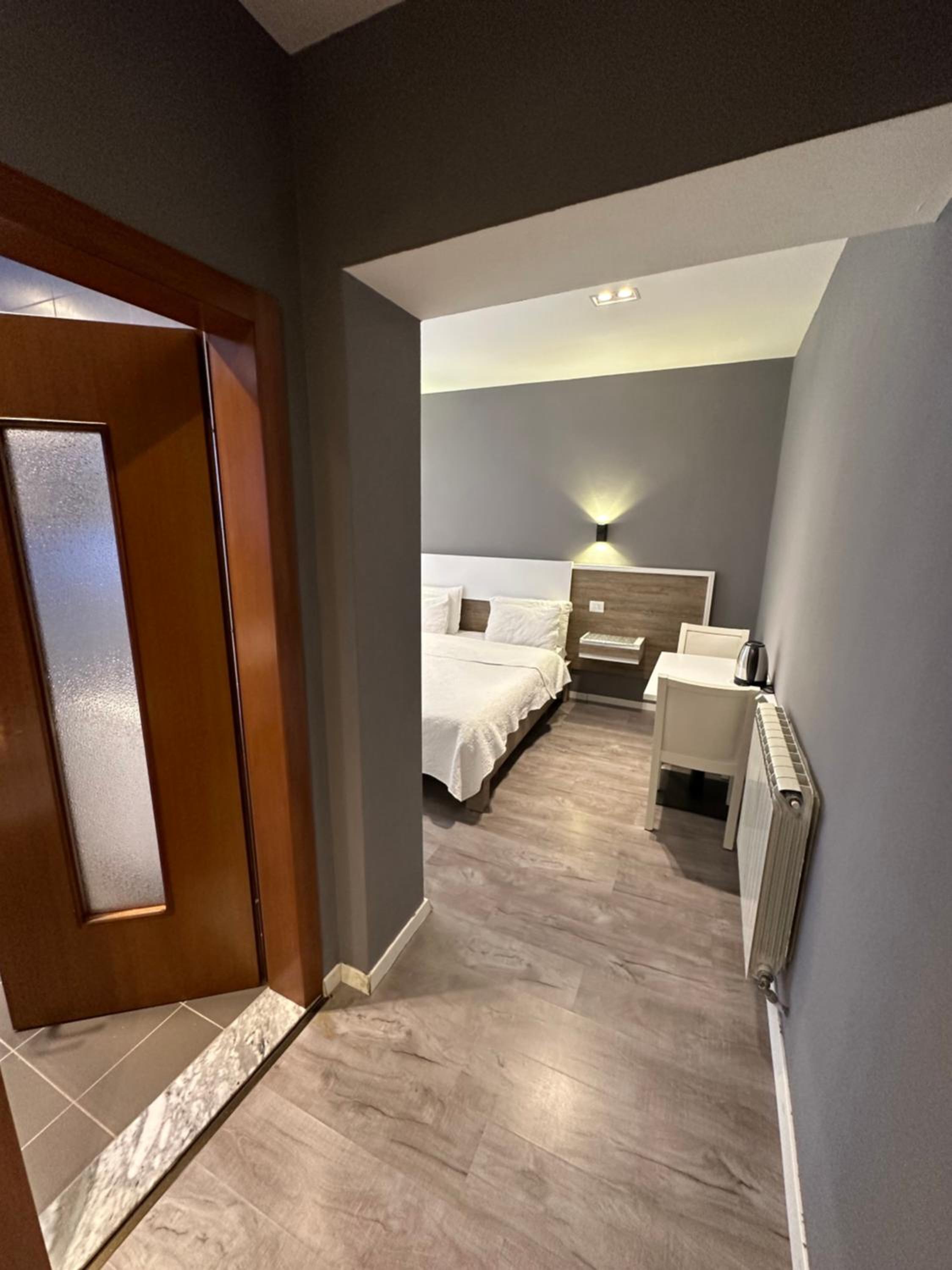 Double Room with Spa Bath photo 2
