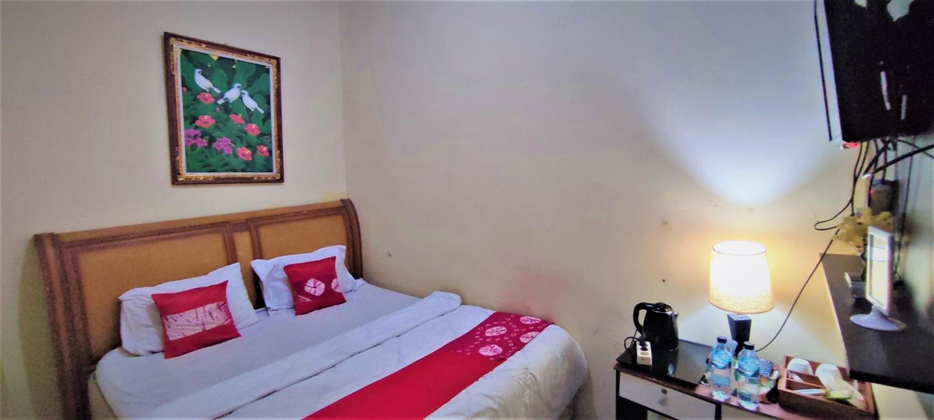 Deluxe Room - Photo 1