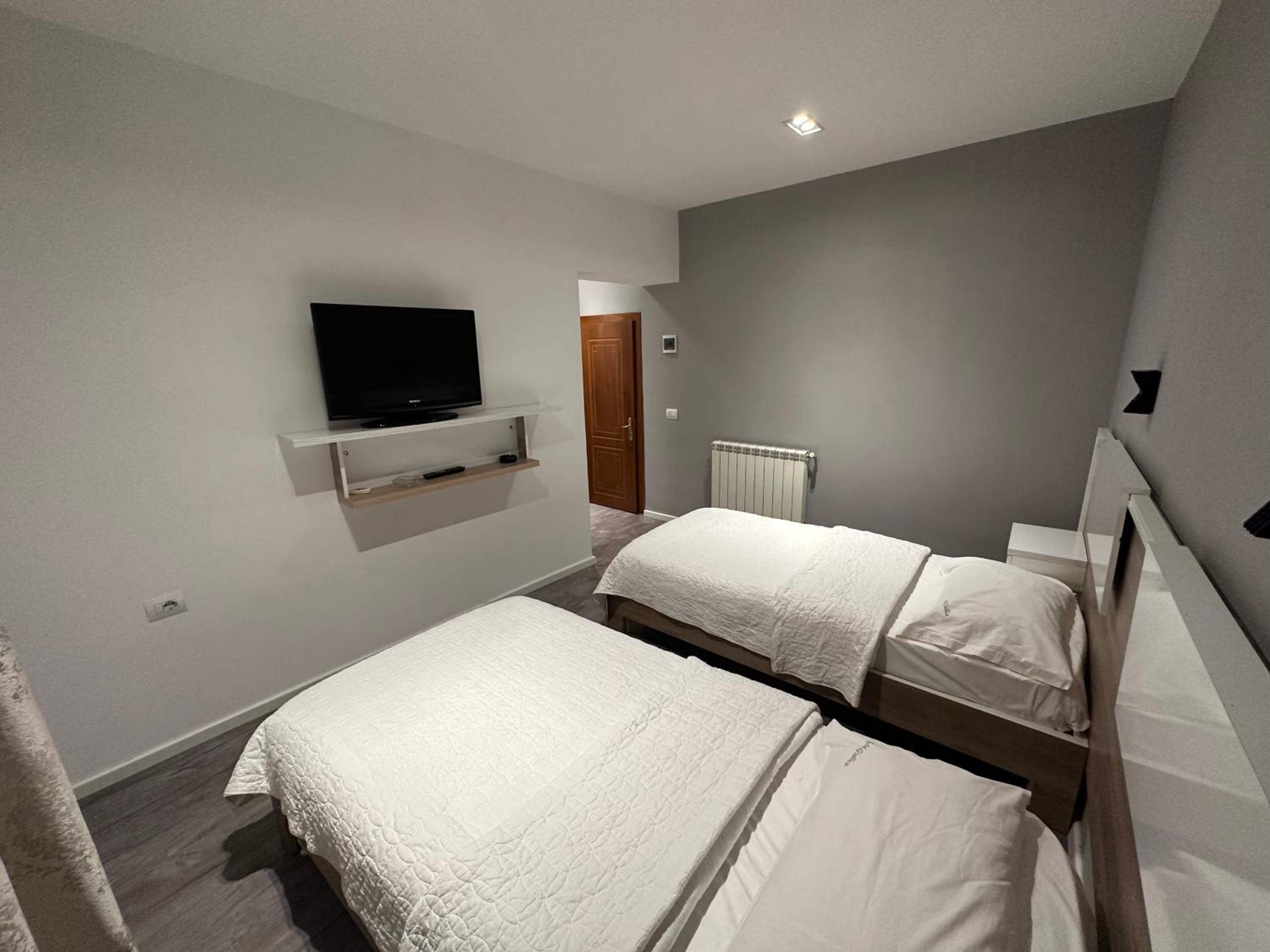 Standard Twin Room photo 3