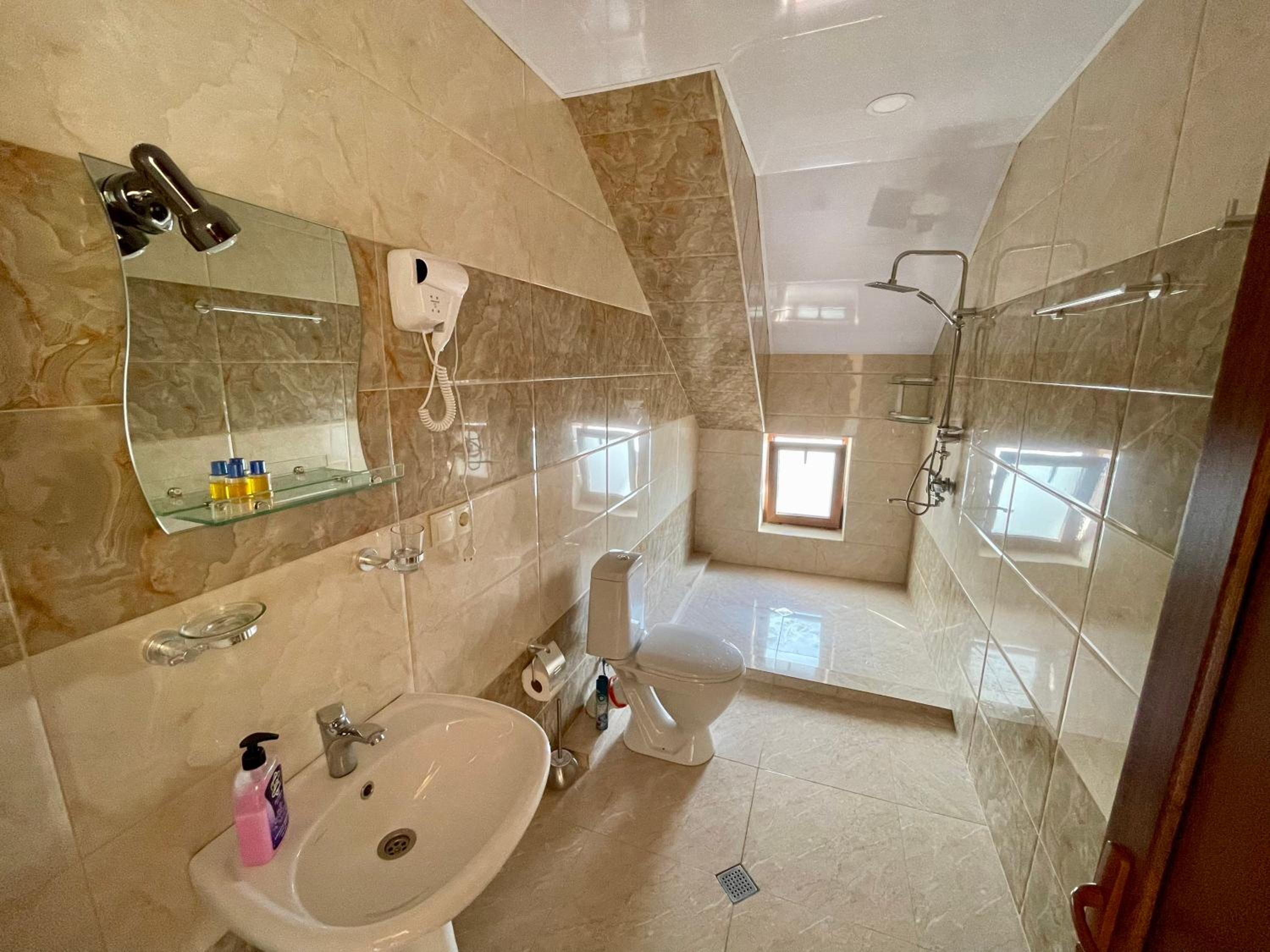Triple Room with Balcony photo 3