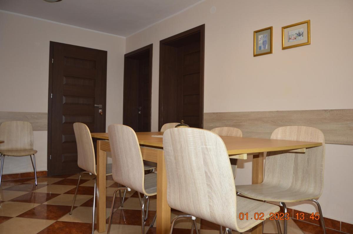 Apartment photo 2