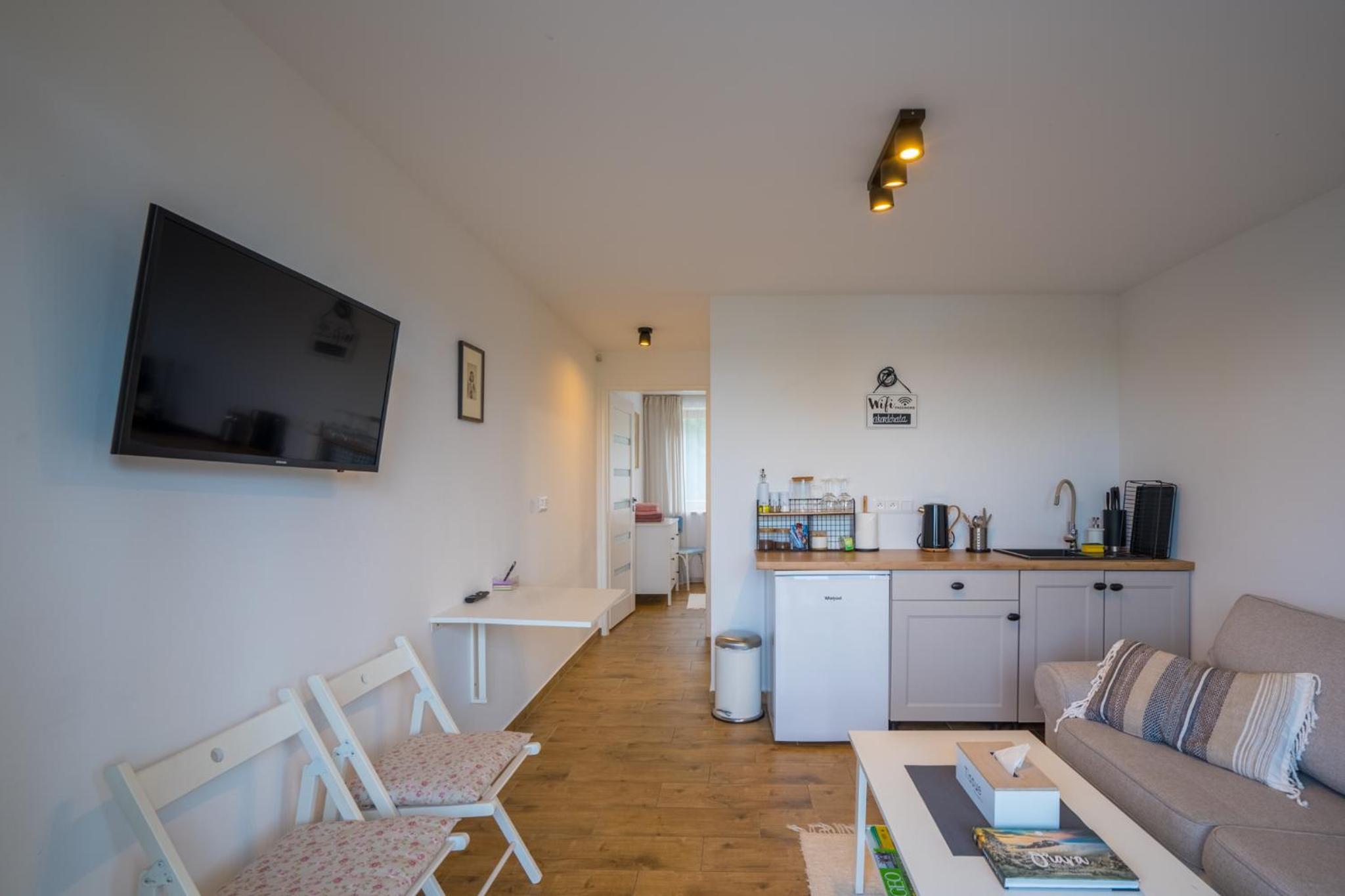 Apartment with Lake View - Photo 1