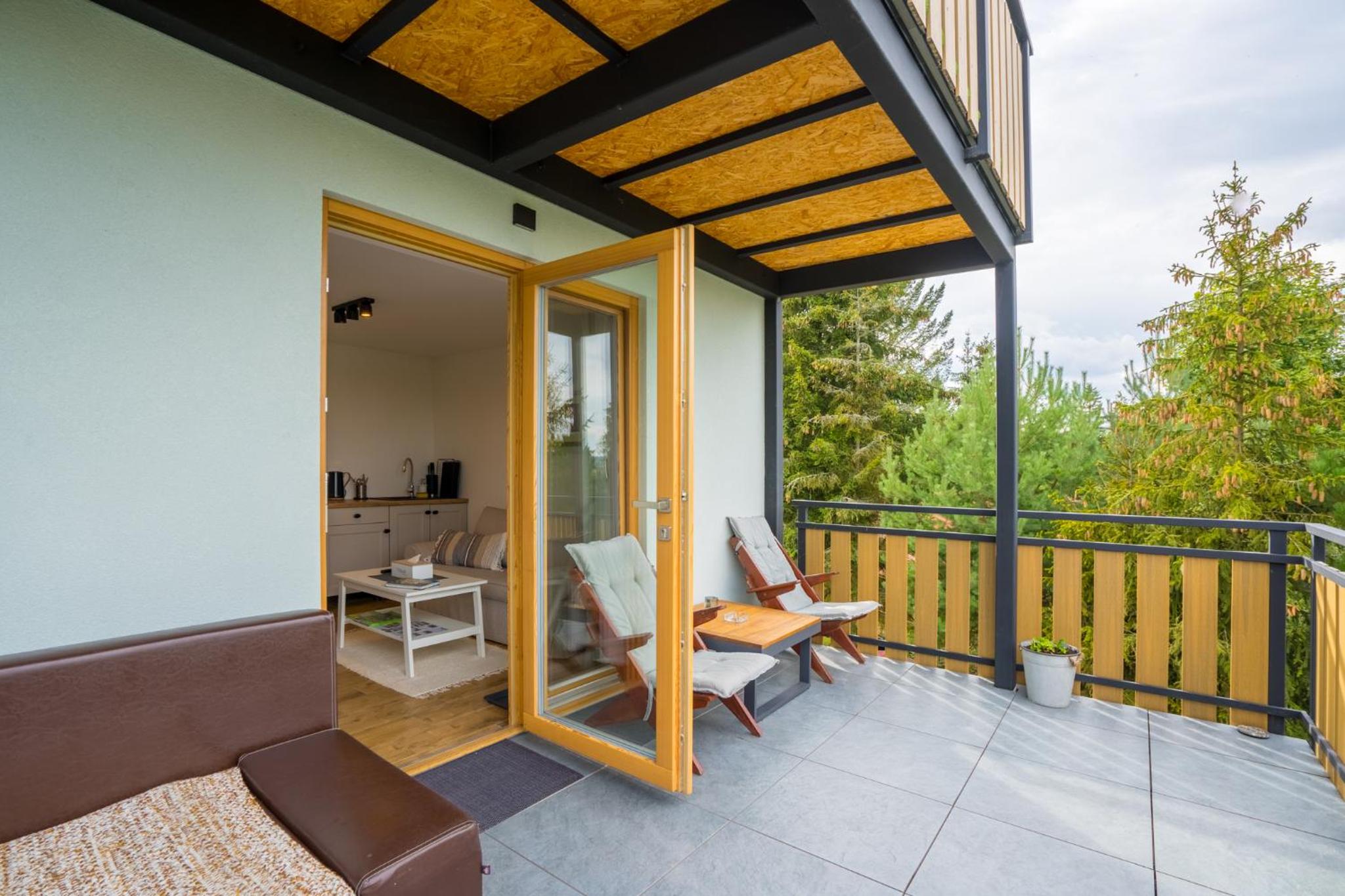 Apartment with Lake View - Photo 8