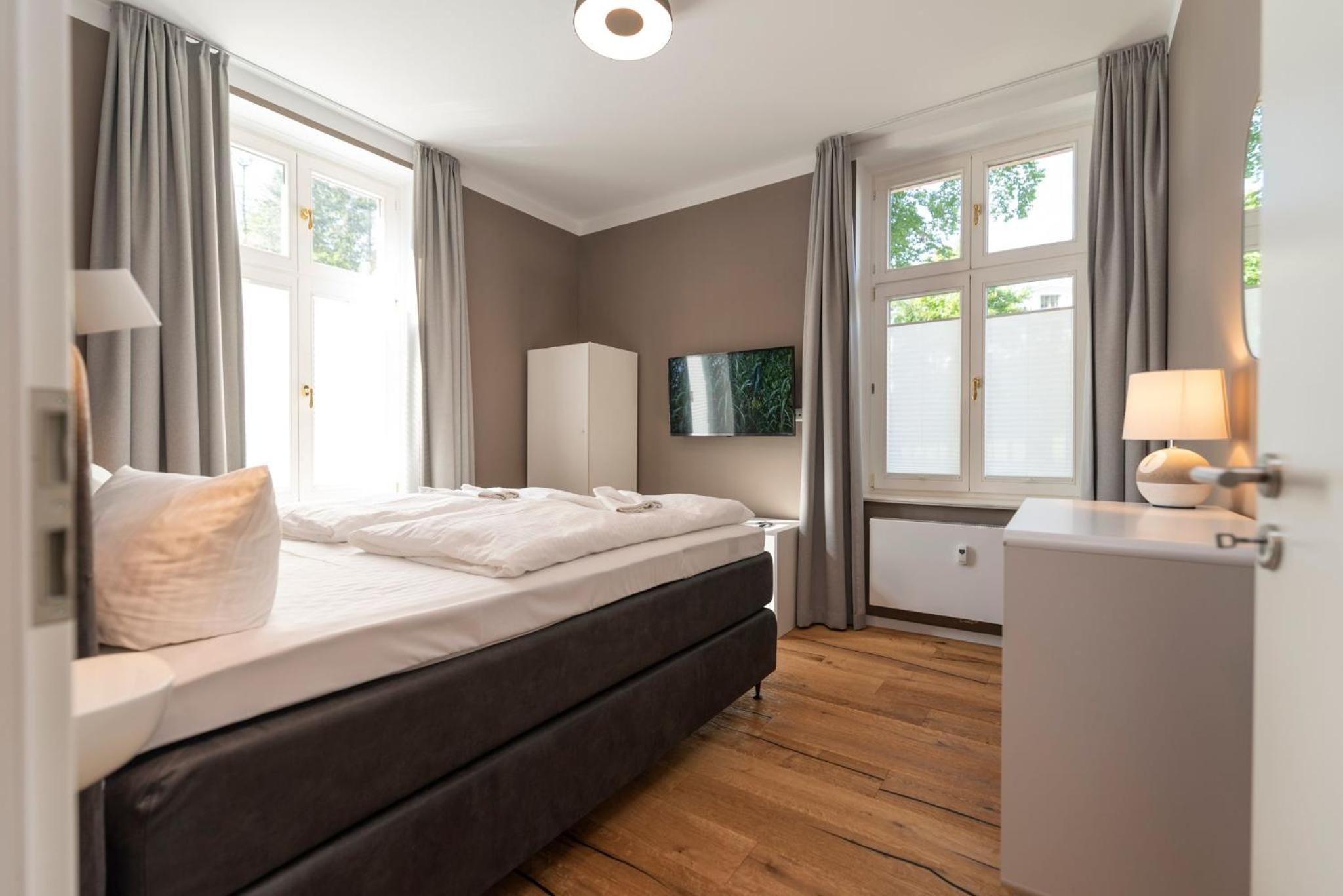 Two-Bedroom Apartment with Terrace photo 2