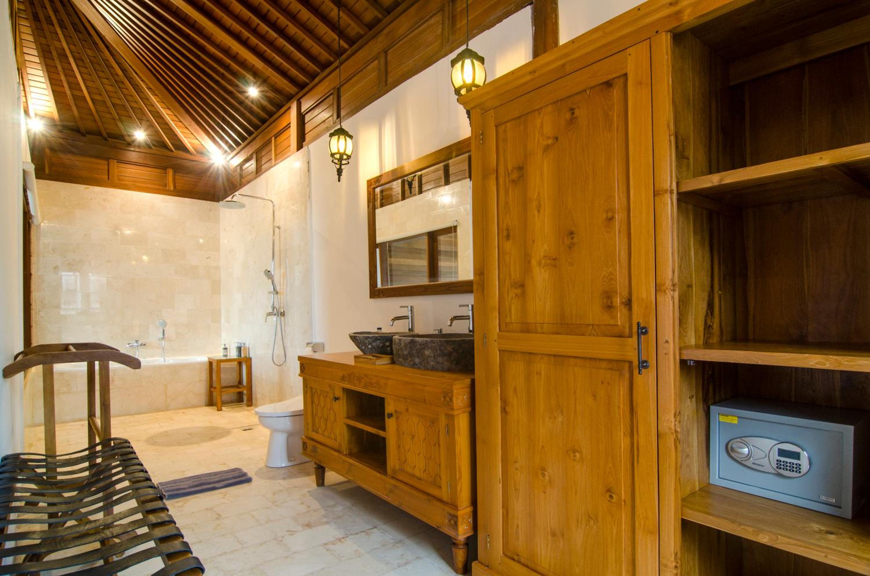Villa with Private Pool photo 3