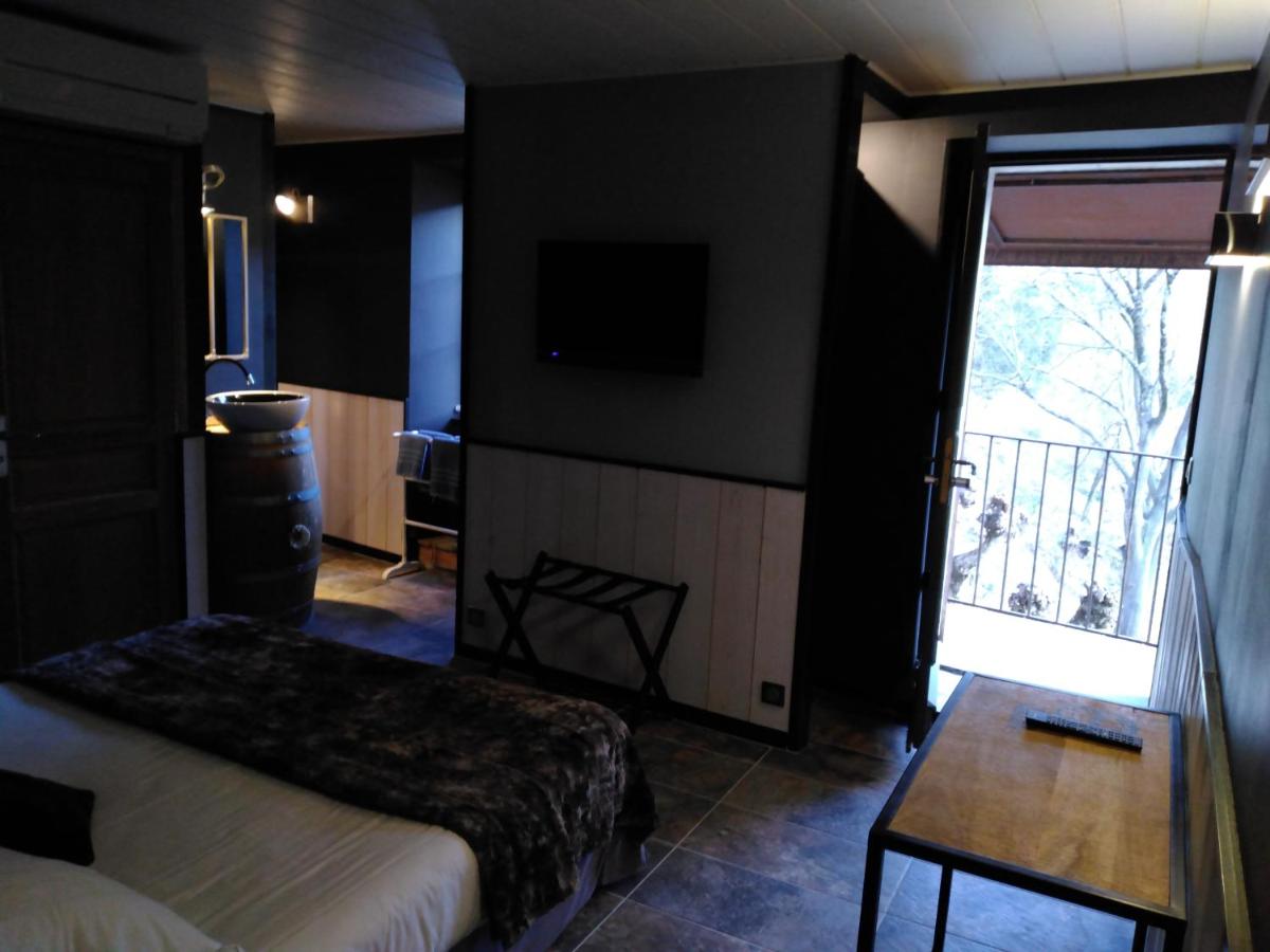 Deluxe Queen Room photo 2